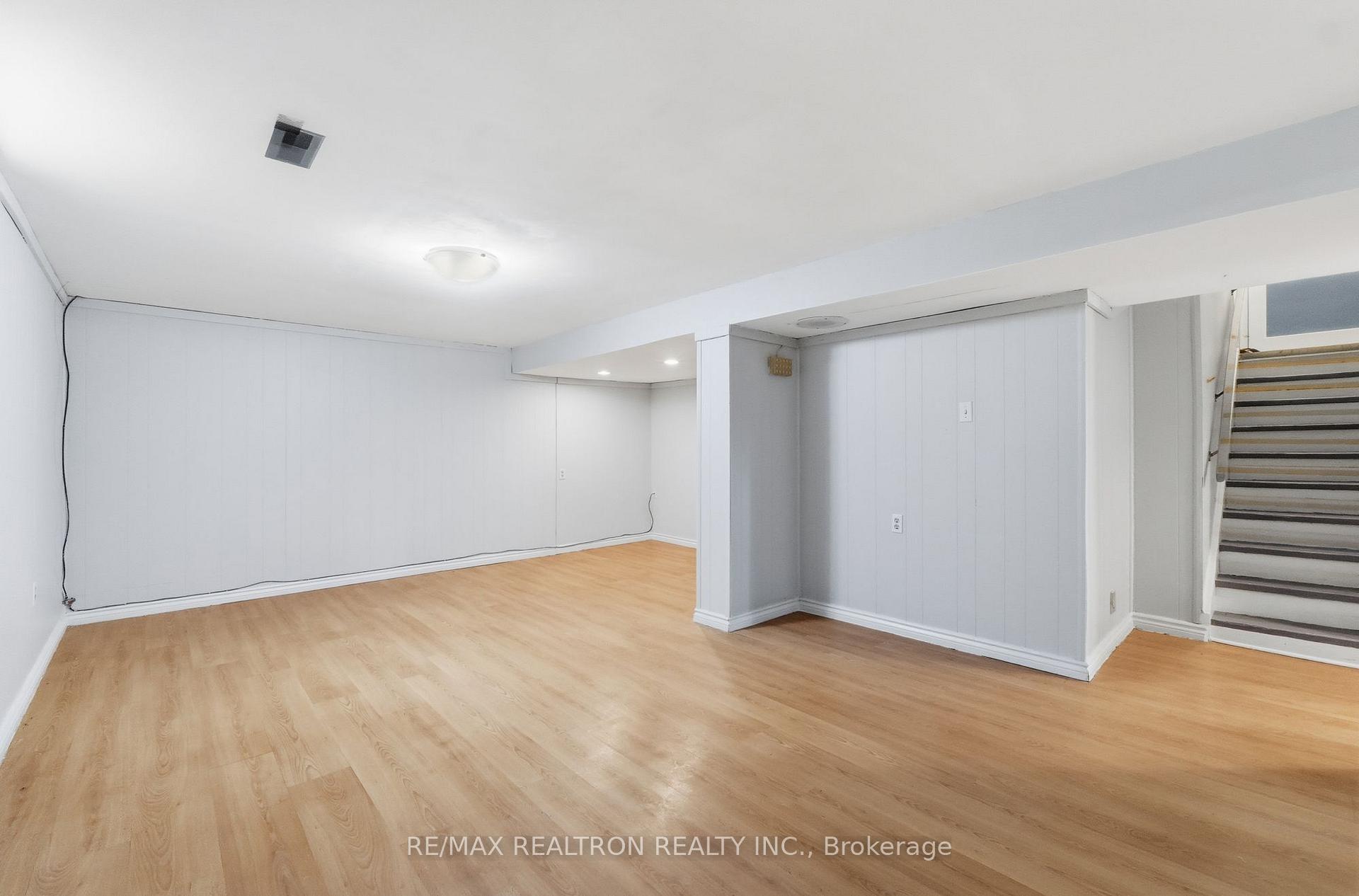 Photo 30 of 65 Mcilwraith Crescent, Guelph, Grange Road — HOMEH