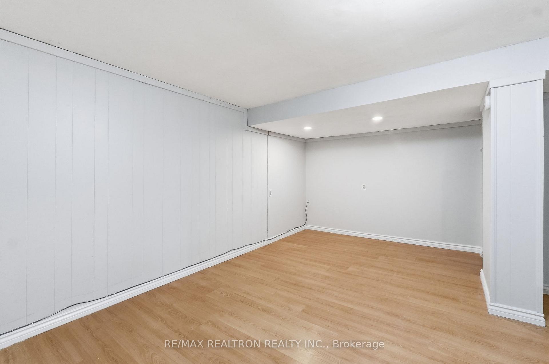 Photo 31 of 65 Mcilwraith Crescent, Guelph, Grange Road — HOMEH