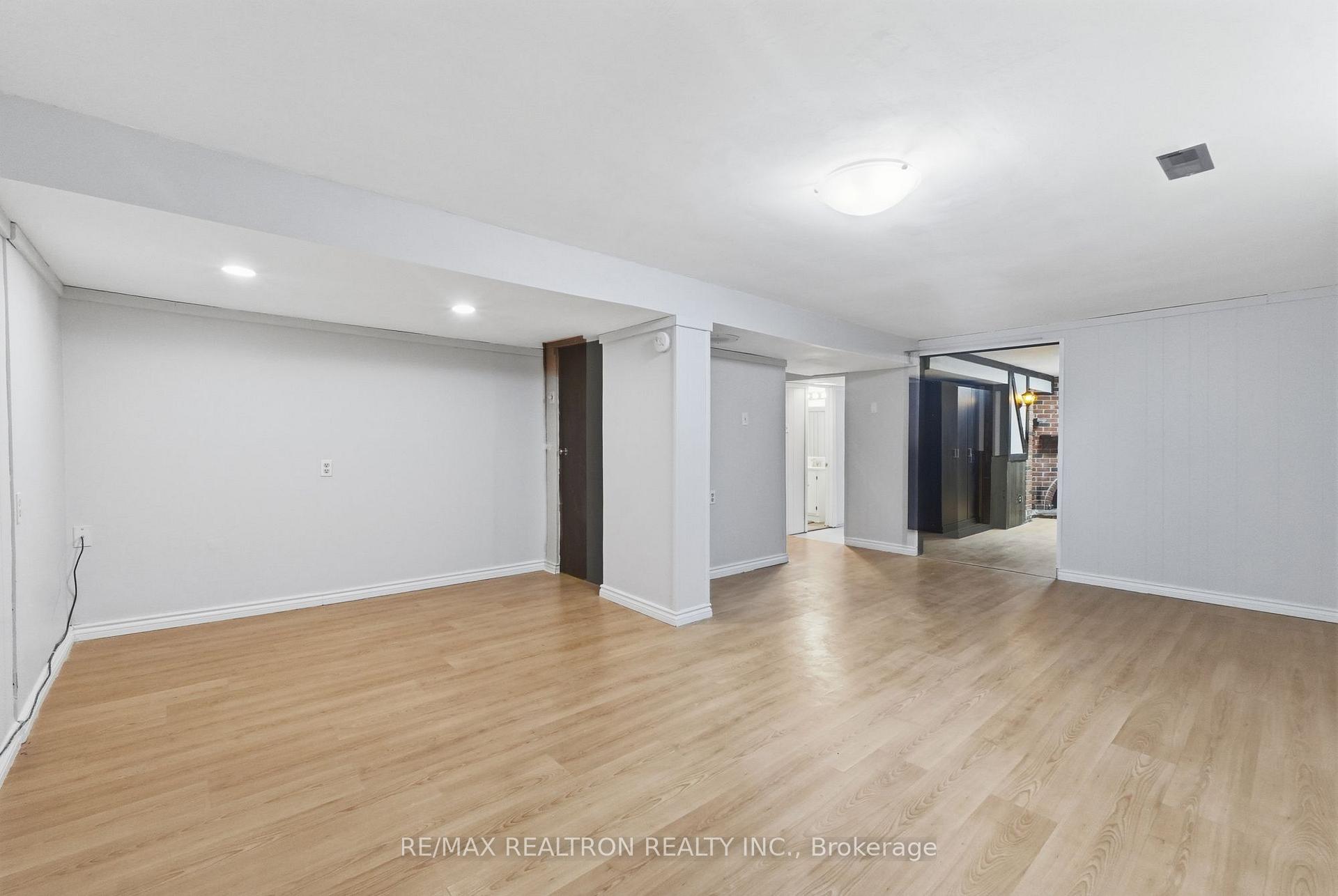 Photo 32 of 65 Mcilwraith Crescent, Guelph, Grange Road — HOMEH
