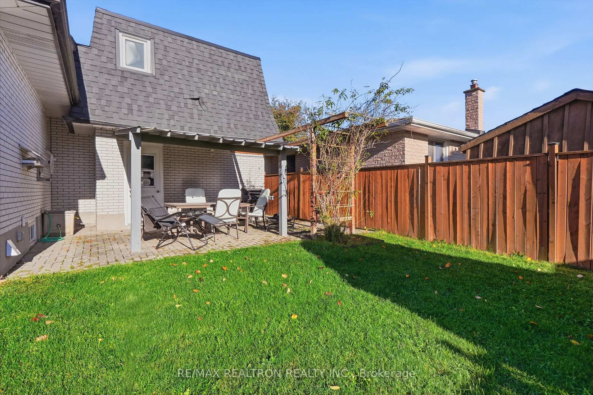 Photo 46 of 65 Mcilwraith Crescent, Guelph, Grange Road — HOMEH