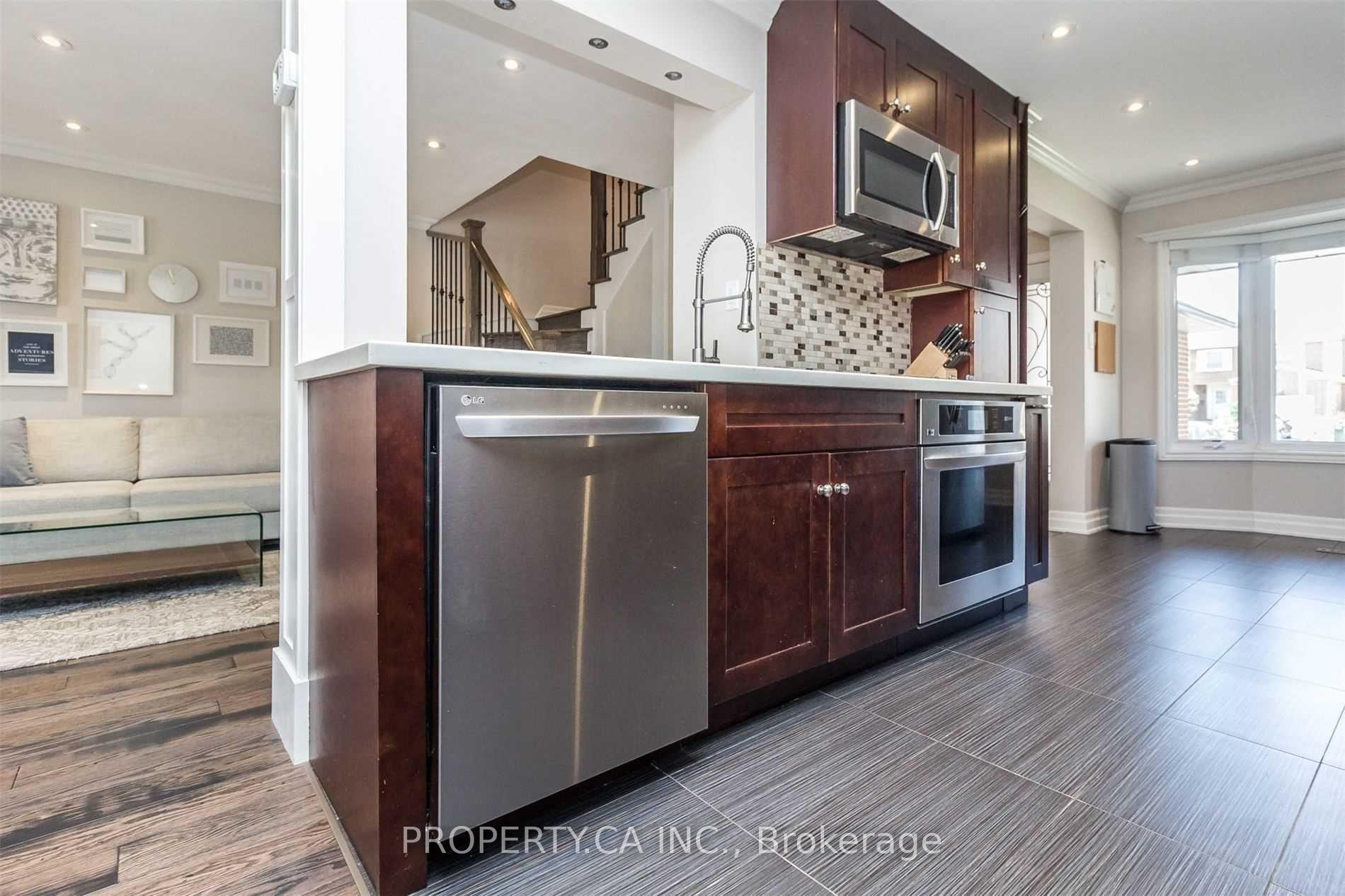 Photo 5 of 4153 Wheelwright Crescent, Mississauga, Erin Mills — HOMEH