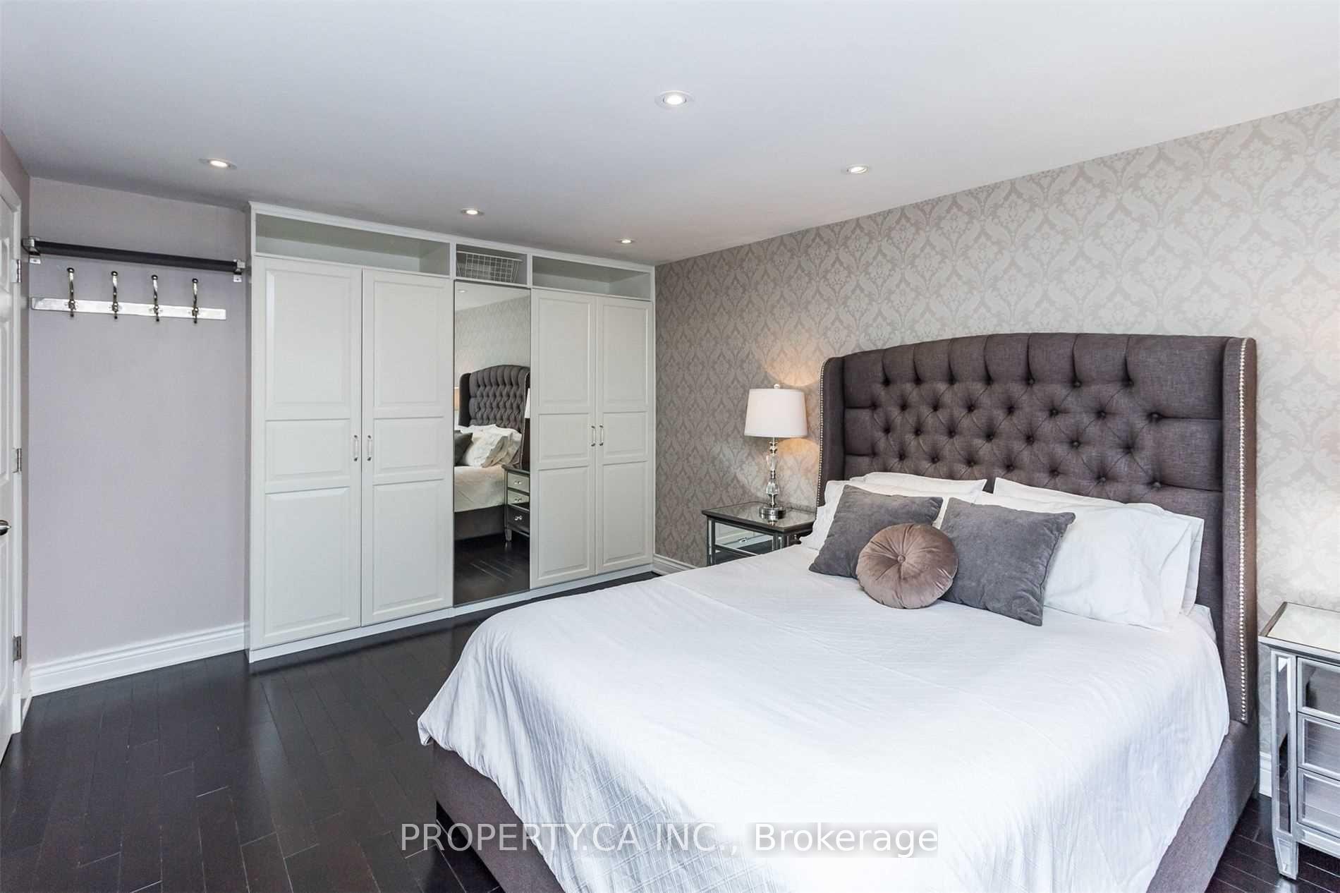 Photo 10 of 4153 Wheelwright Crescent, Mississauga, Erin Mills — HOMEH