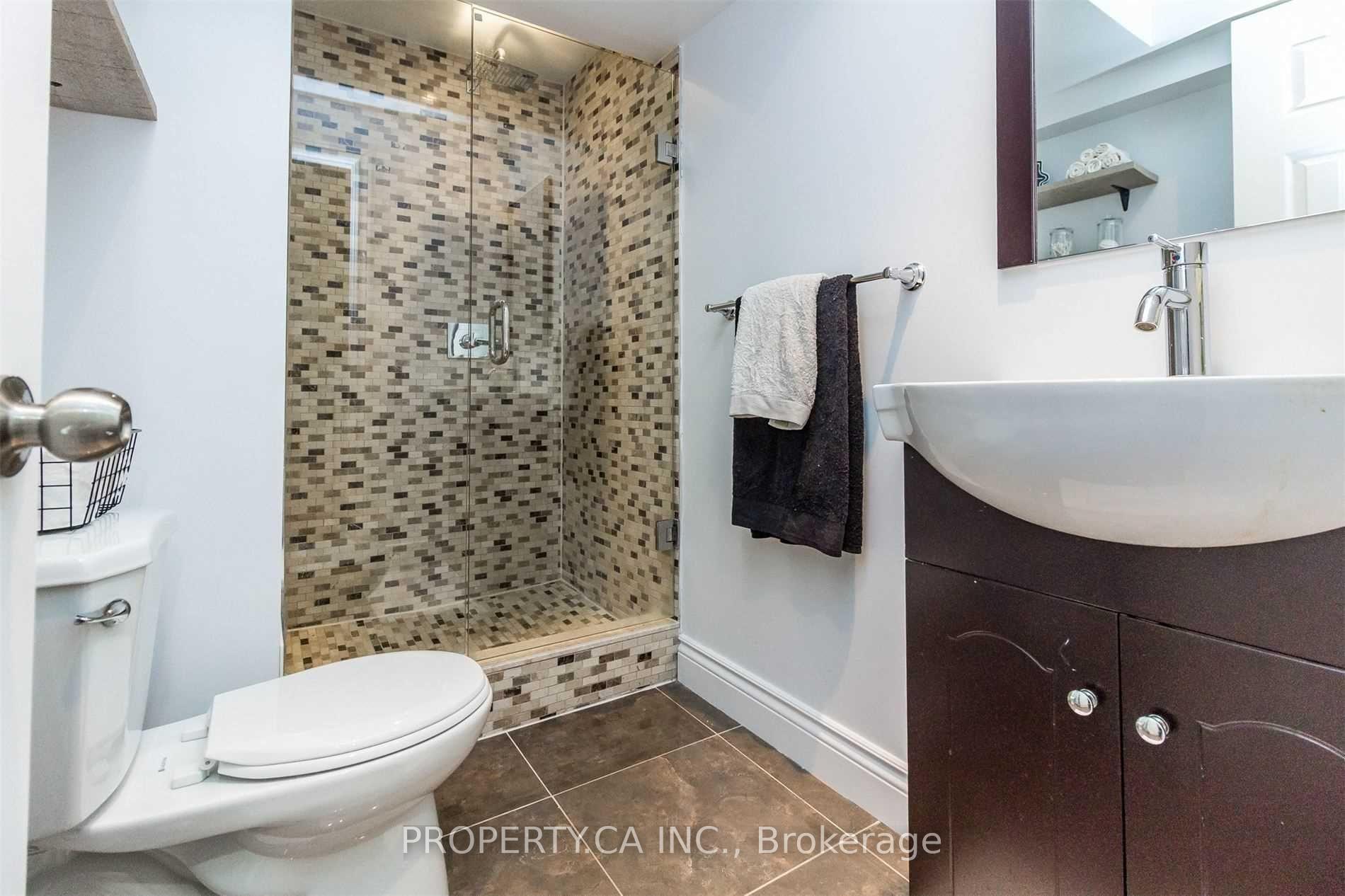 Photo 16 of 4153 Wheelwright Crescent, Mississauga, Erin Mills — HOMEH