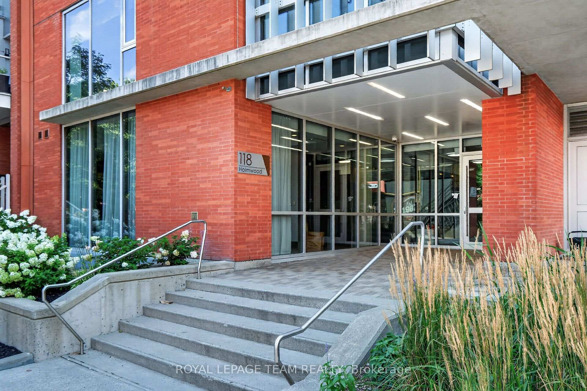 Photo 2 of Unit 1102, 118 Holmwood Avenue, Ottawa, Glebe — HOMEH