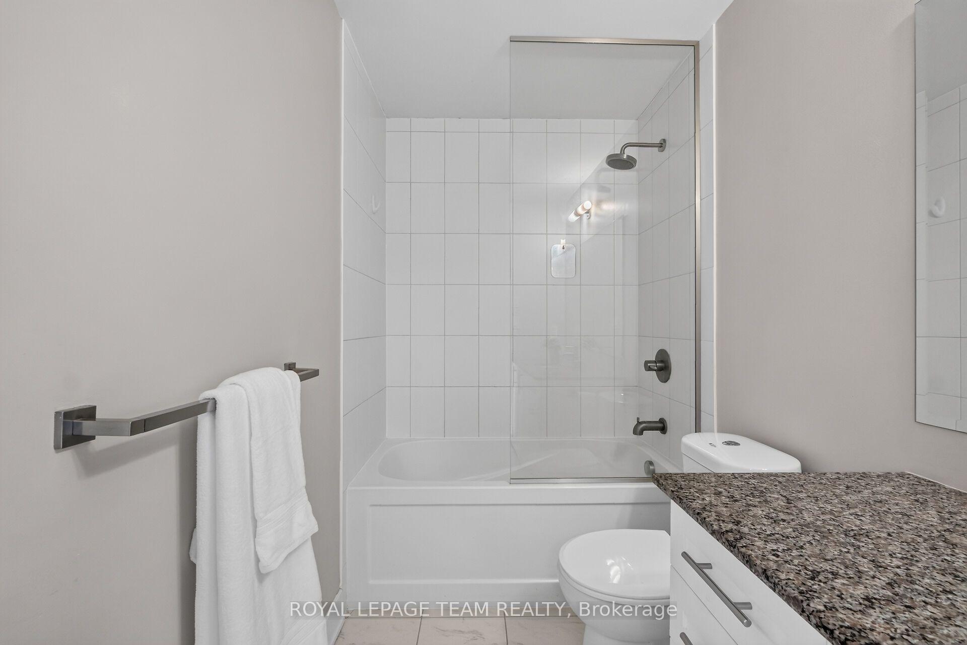 Photo 40 of Unit 1102, 118 Holmwood Avenue, Ottawa, Glebe — HOMEH