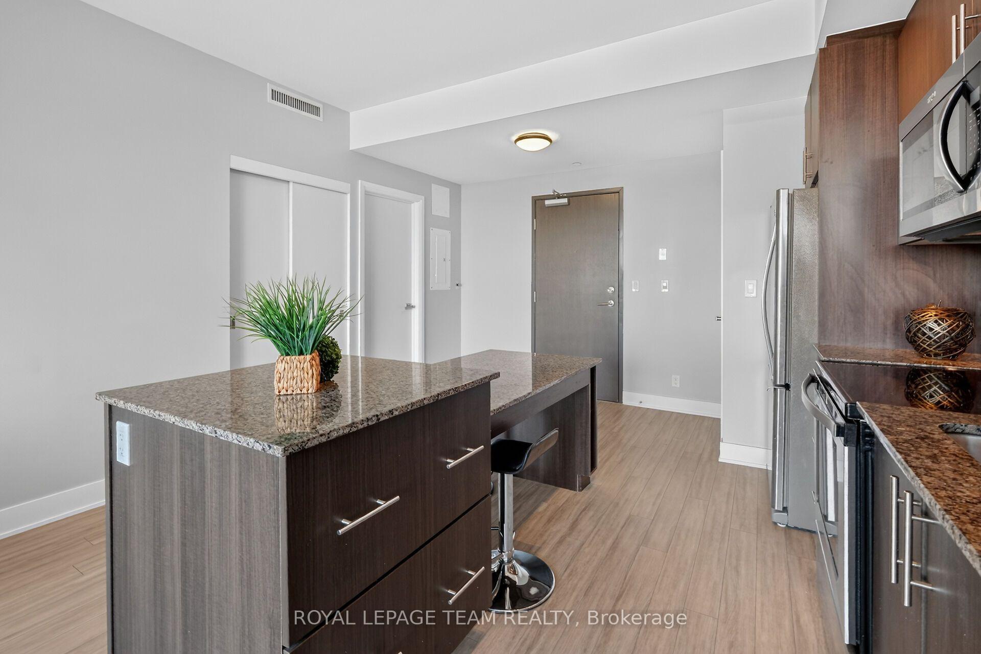 Photo 43 of Unit 1102, 118 Holmwood Avenue, Ottawa, Glebe — HOMEH