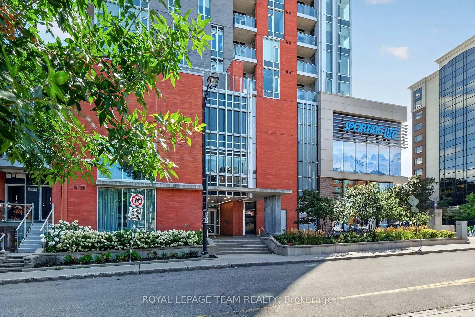 Photo 3 of Unit 1102, 118 Holmwood Avenue, Ottawa, Glebe — HOMEH