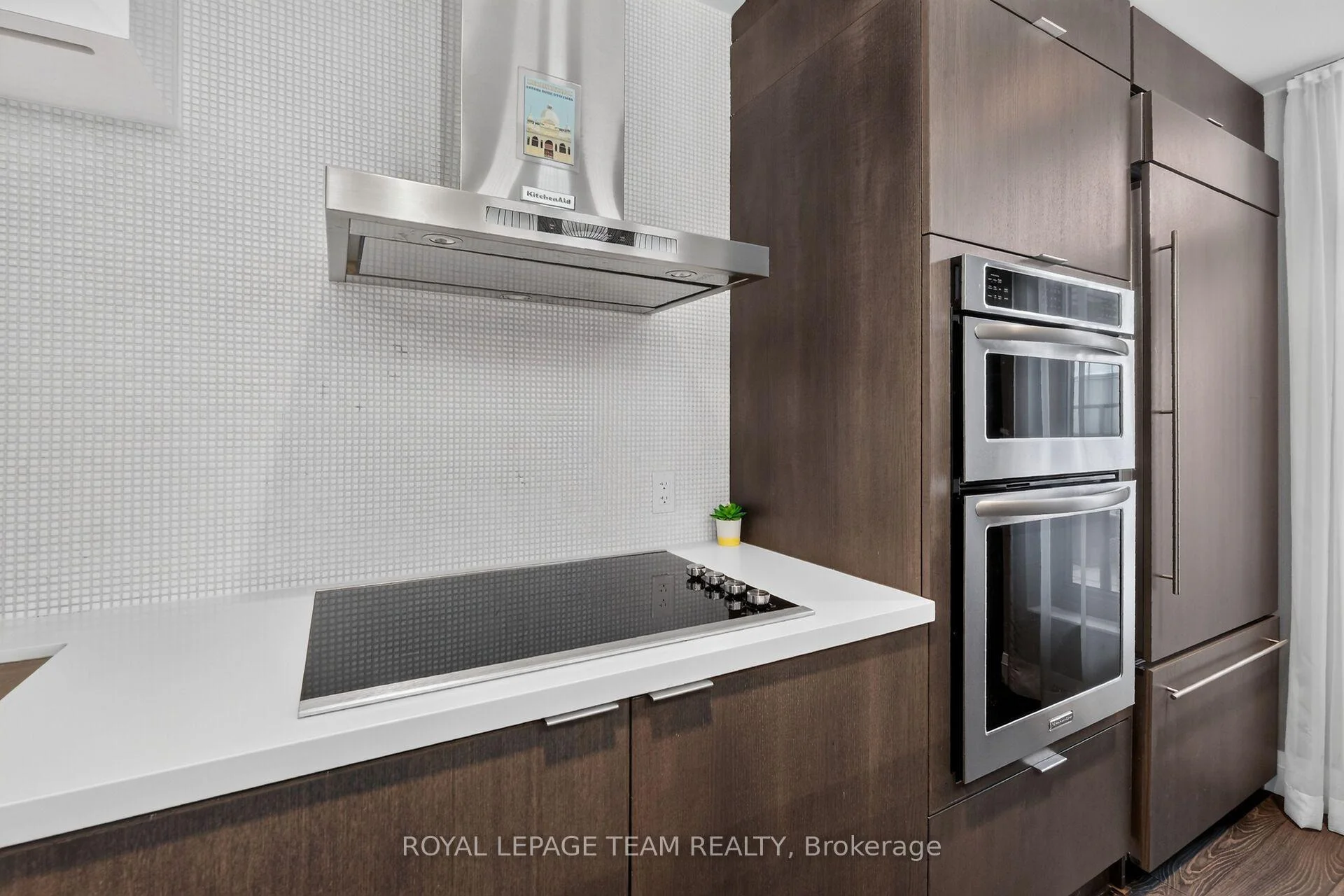 Photo 24 of Unit 1102, 118 Holmwood Avenue, Ottawa, Glebe — HOMEH