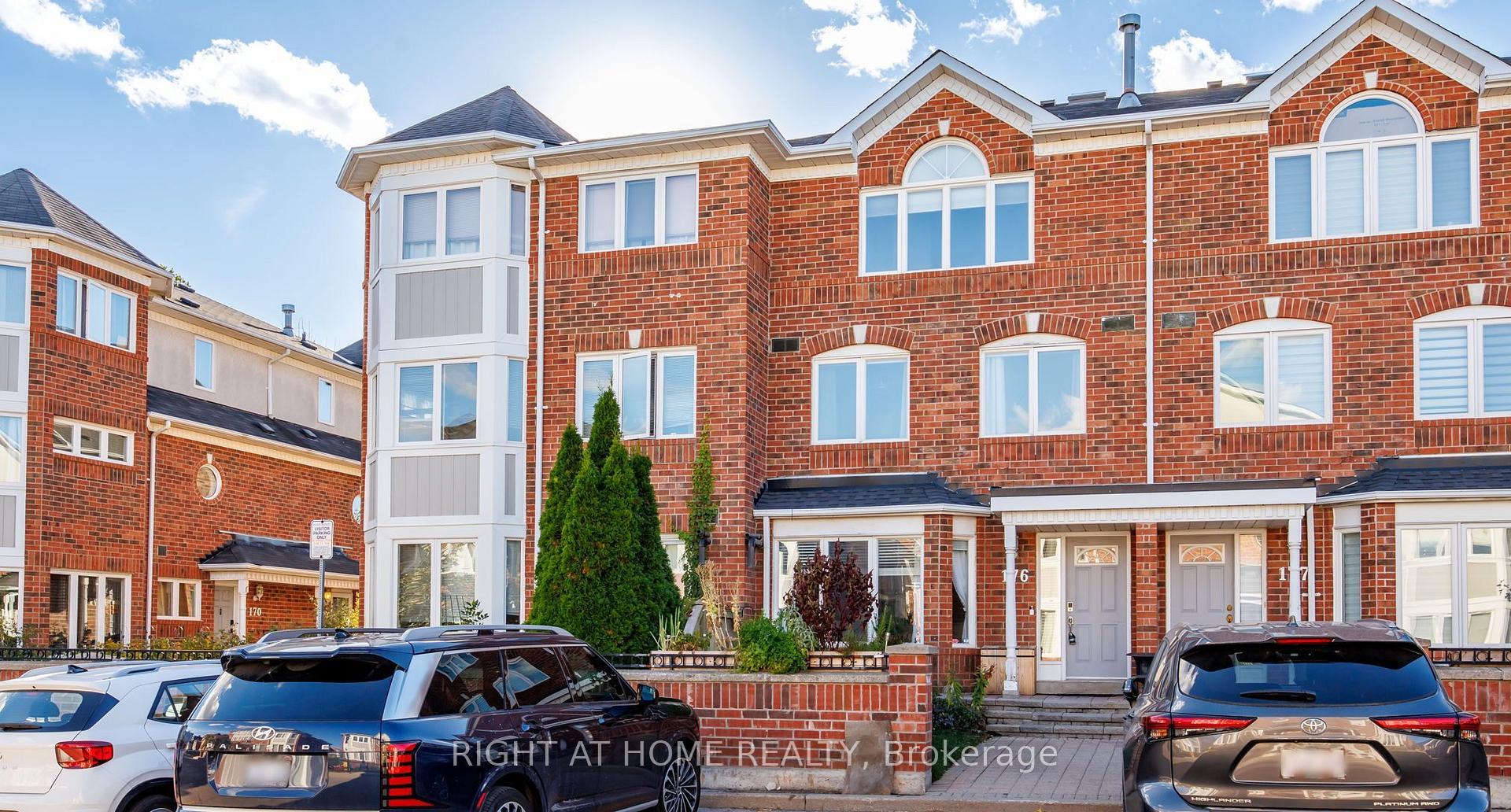 Photo of Unit 176, 18 Clark Avenue W