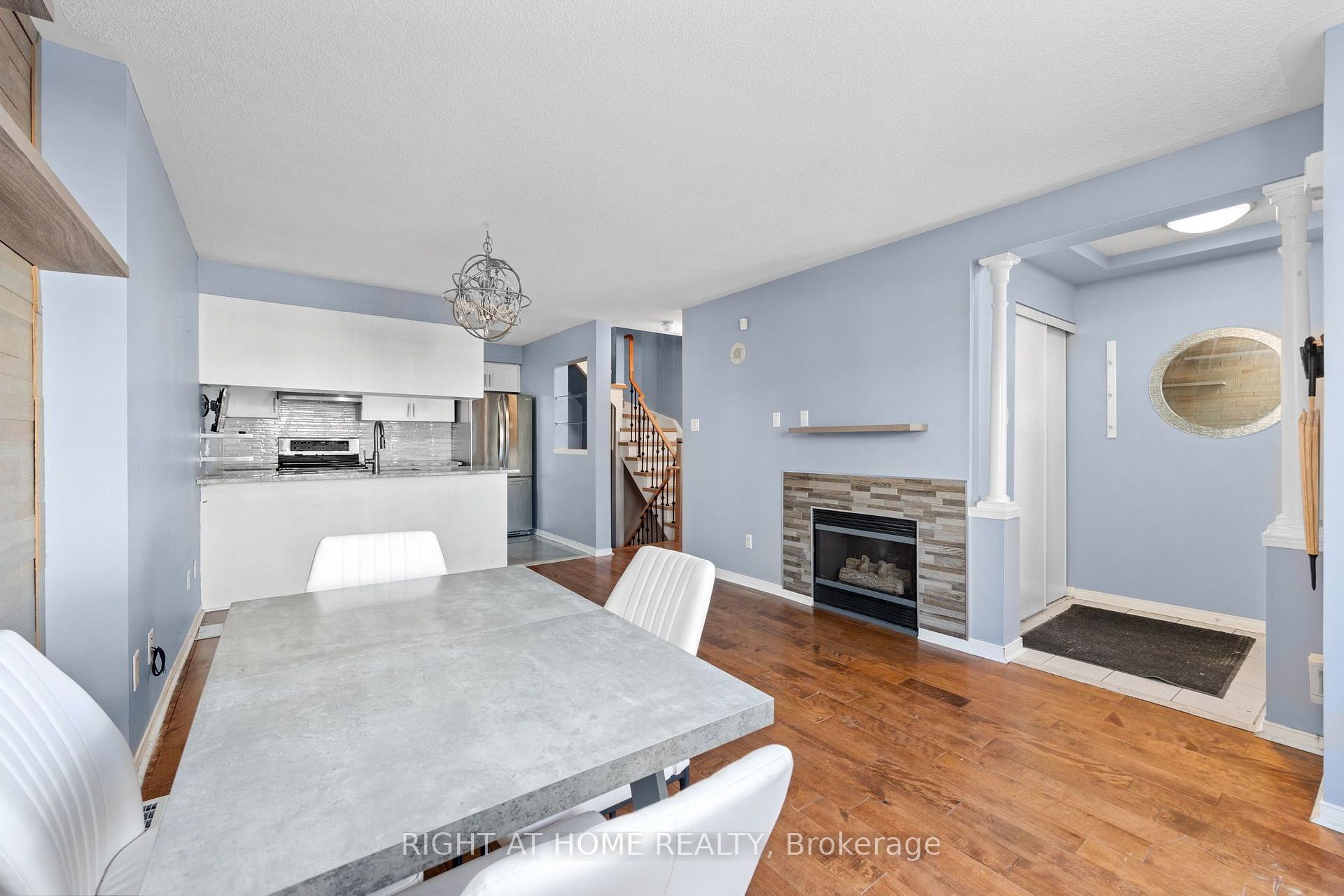 Photo 9 of Unit 176, 18 Clark Avenue W, Vaughan, Crestwood-Springfarm-Yorkhill — HOMEH