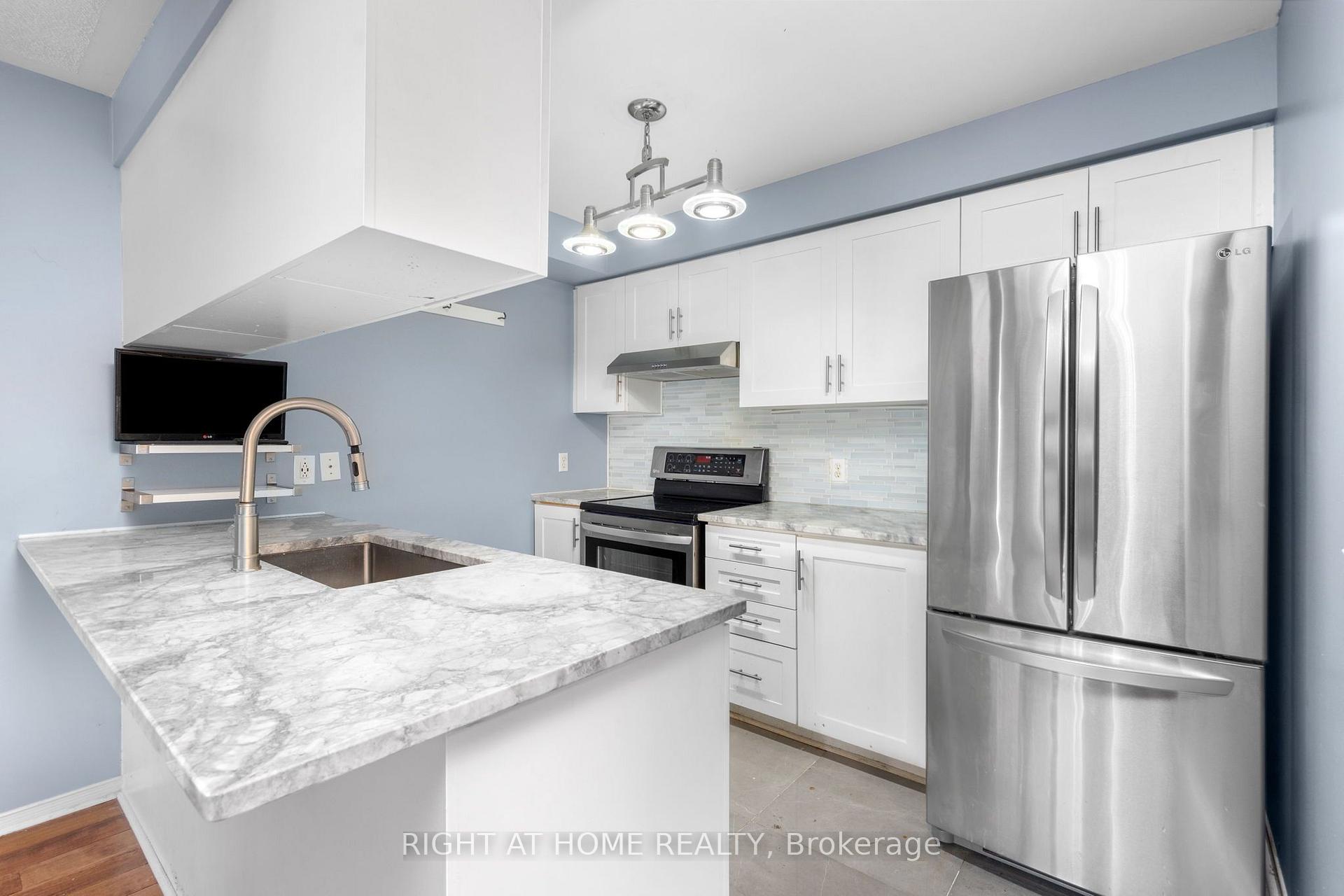 Photo 11 of Unit 176, 18 Clark Avenue W, Vaughan, Crestwood-Springfarm-Yorkhill — HOMEH