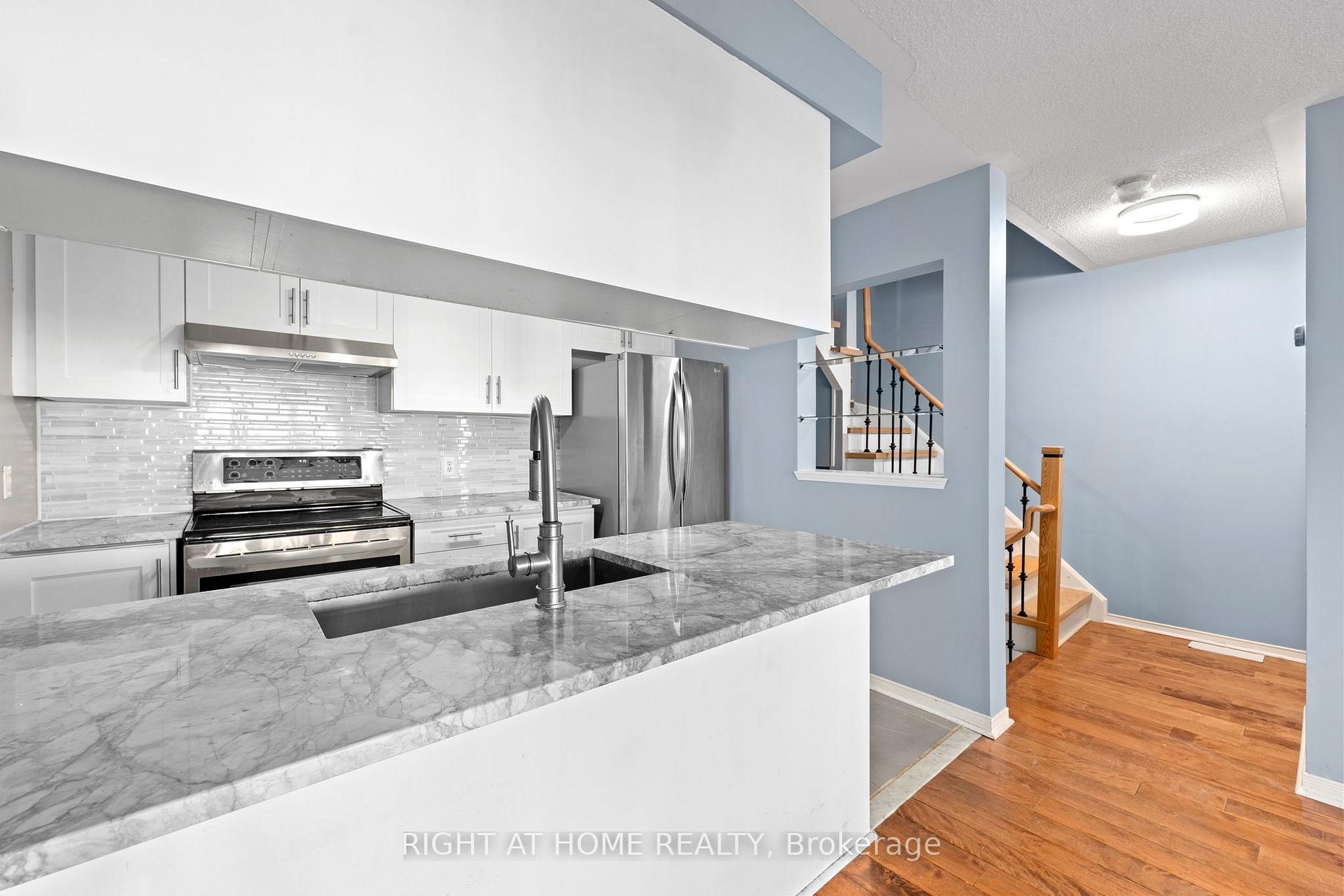 Photo 13 of Unit 176, 18 Clark Avenue W, Vaughan, Crestwood-Springfarm-Yorkhill — HOMEH