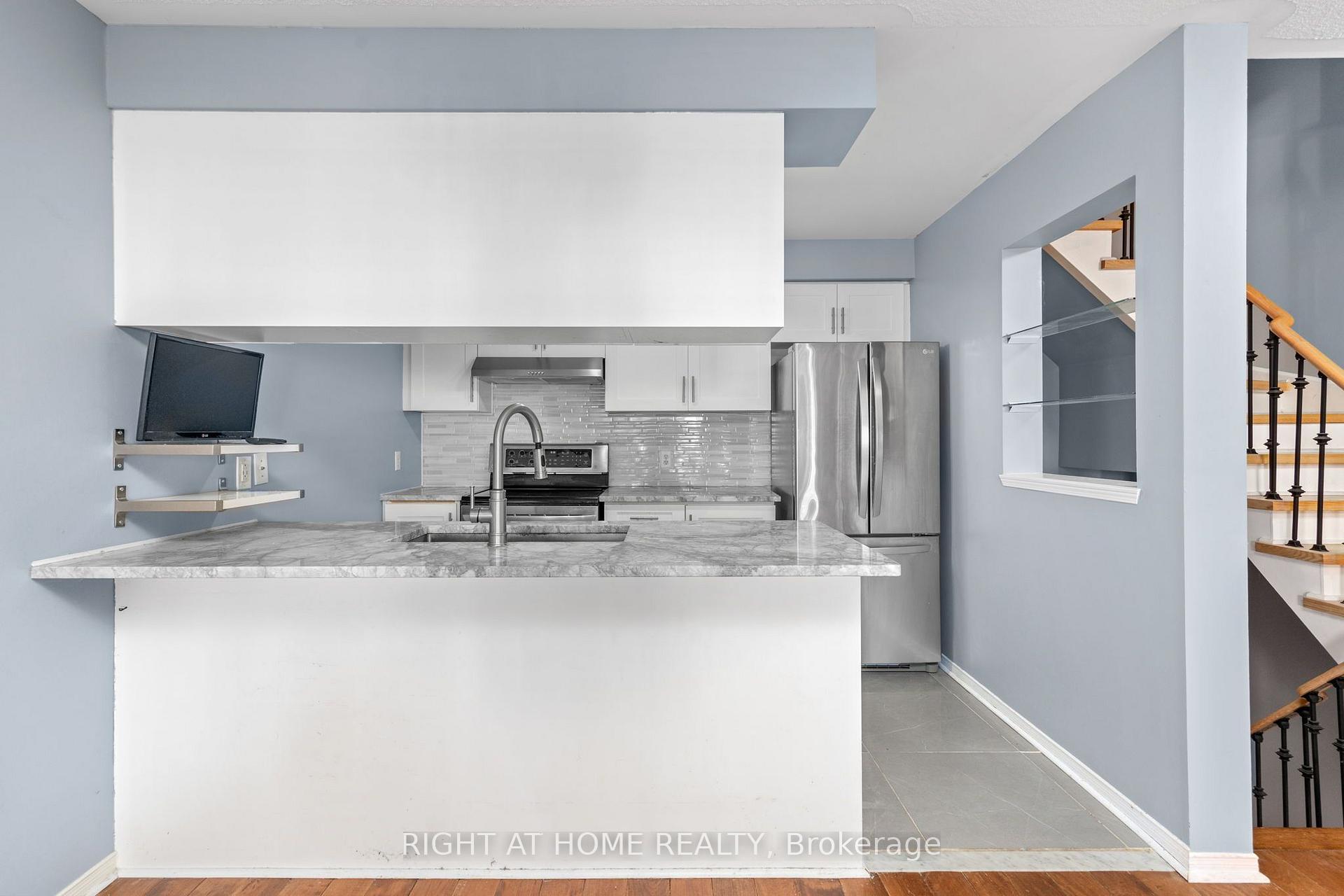 Photo 14 of Unit 176, 18 Clark Avenue W, Vaughan, Crestwood-Springfarm-Yorkhill — HOMEH