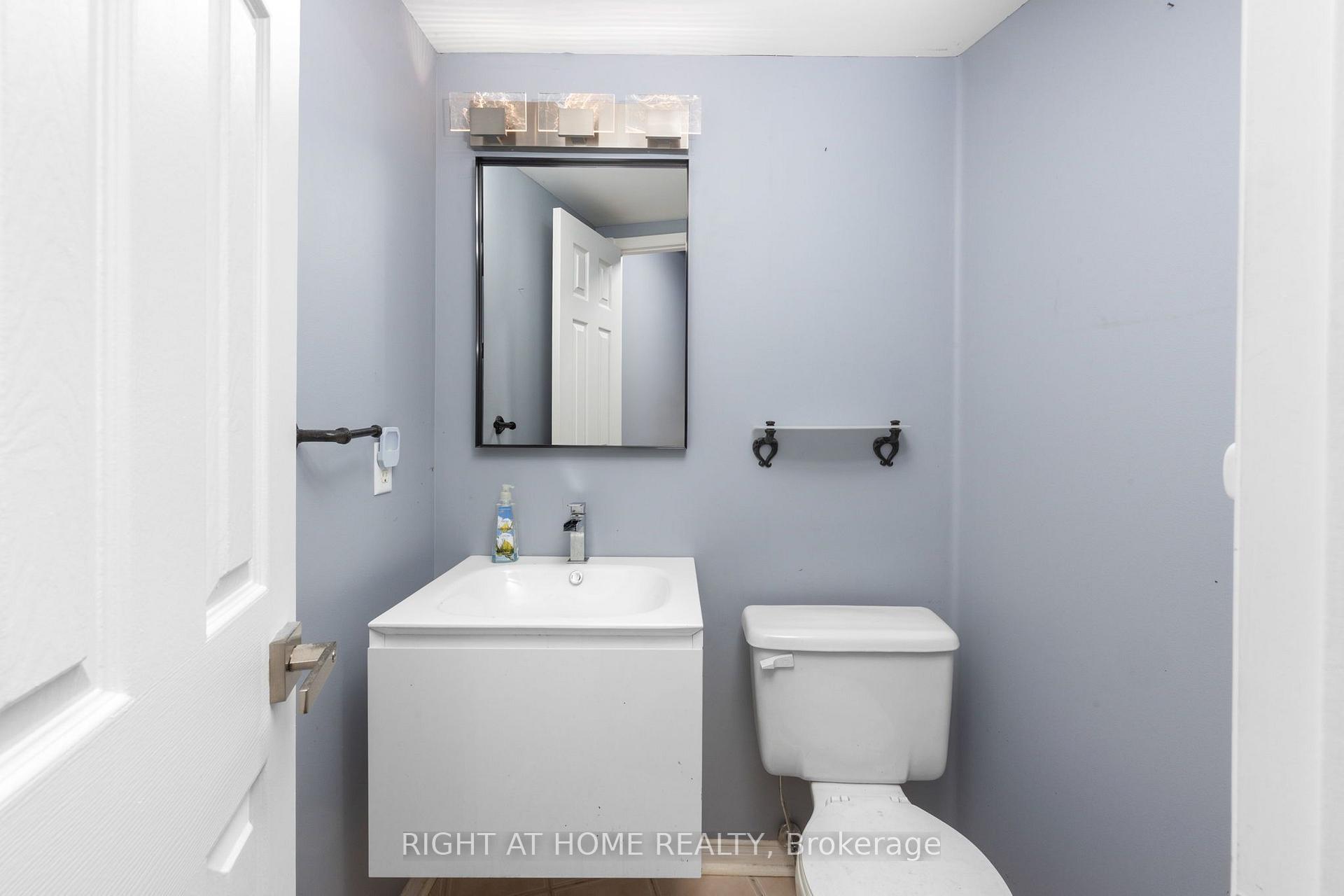 Photo 15 of Unit 176, 18 Clark Avenue W, Vaughan, Crestwood-Springfarm-Yorkhill — HOMEH