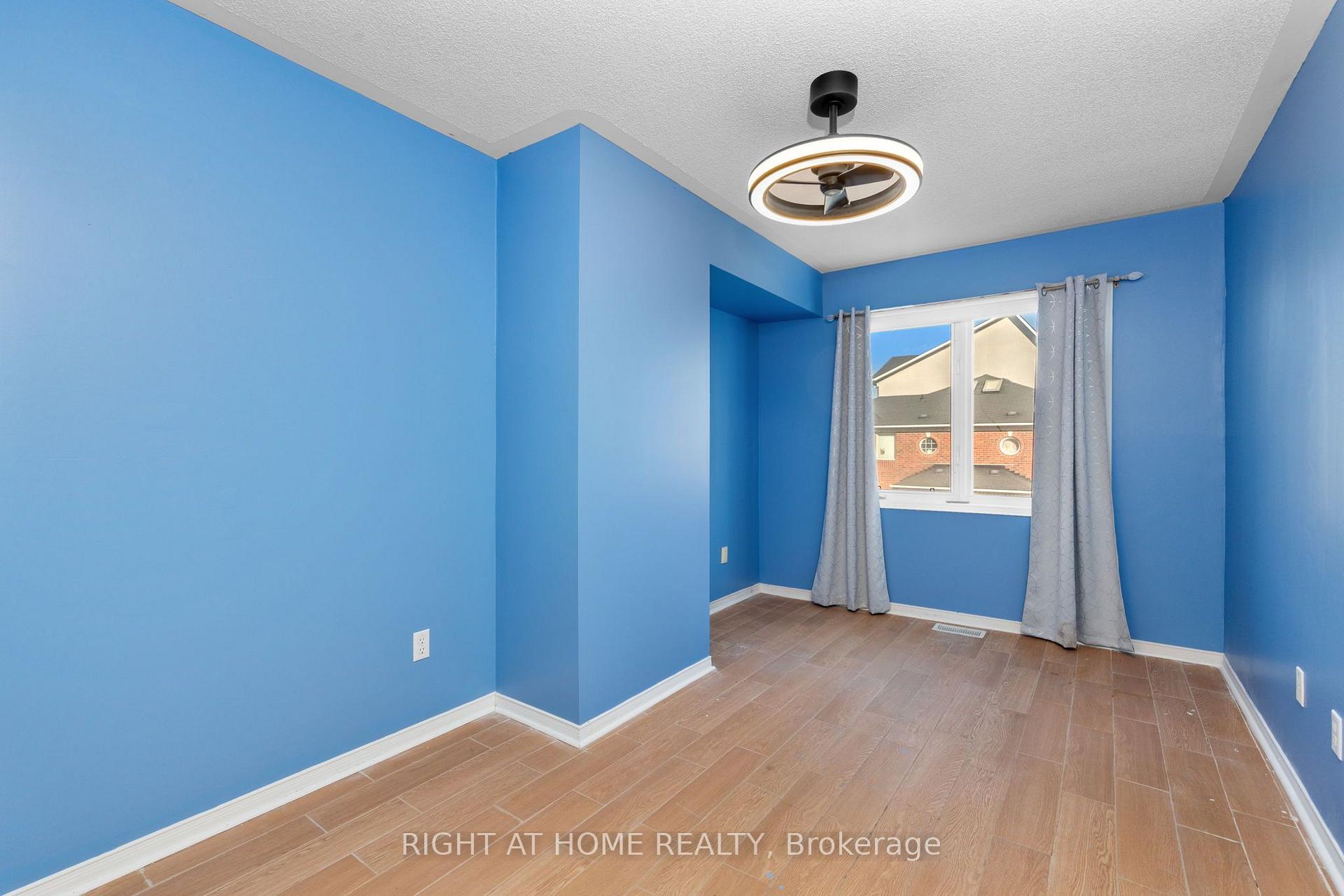 Photo 16 of Unit 176, 18 Clark Avenue W, Vaughan, Crestwood-Springfarm-Yorkhill — HOMEH