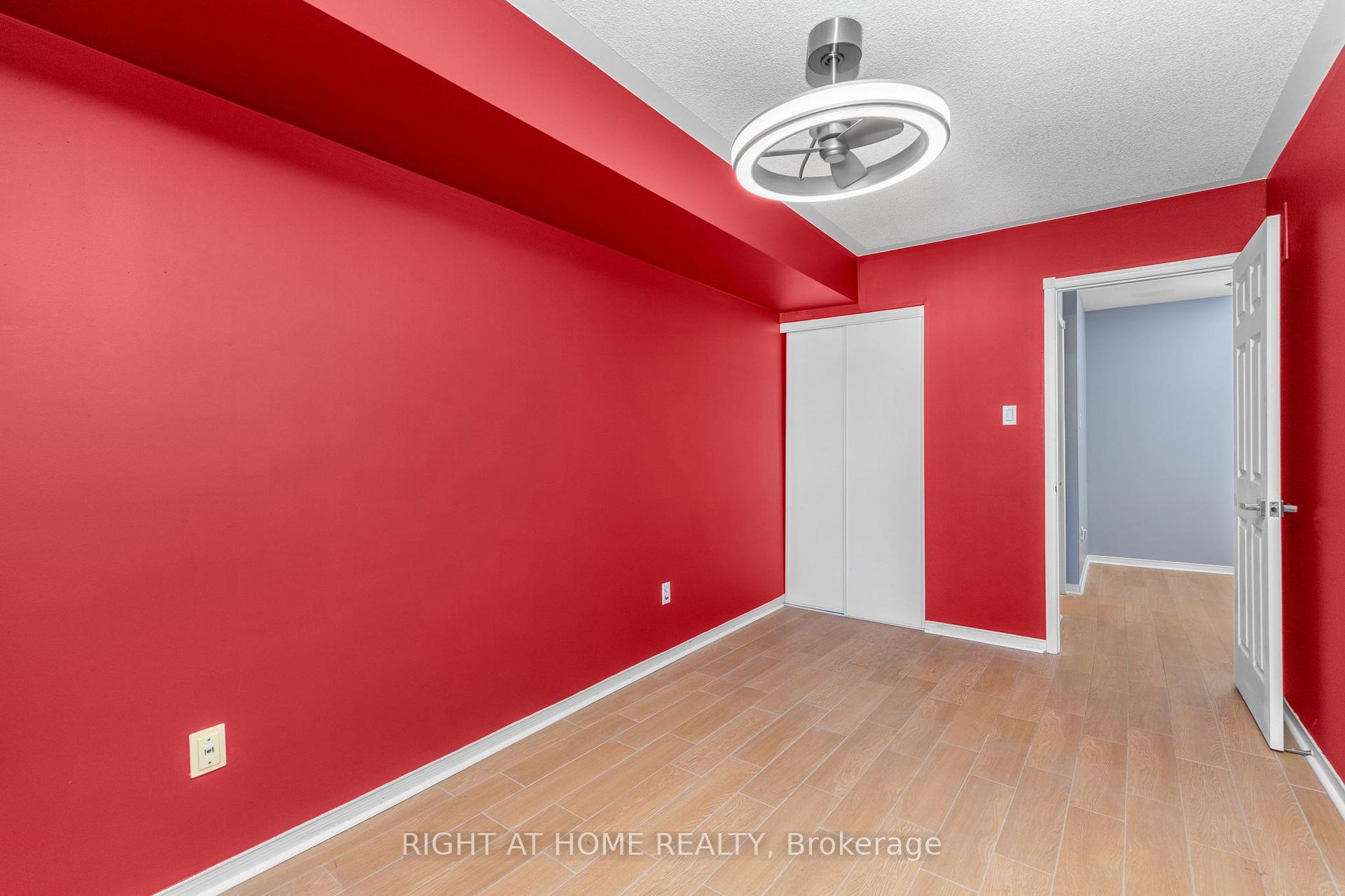Photo 19 of Unit 176, 18 Clark Avenue W, Vaughan, Crestwood-Springfarm-Yorkhill — HOMEH