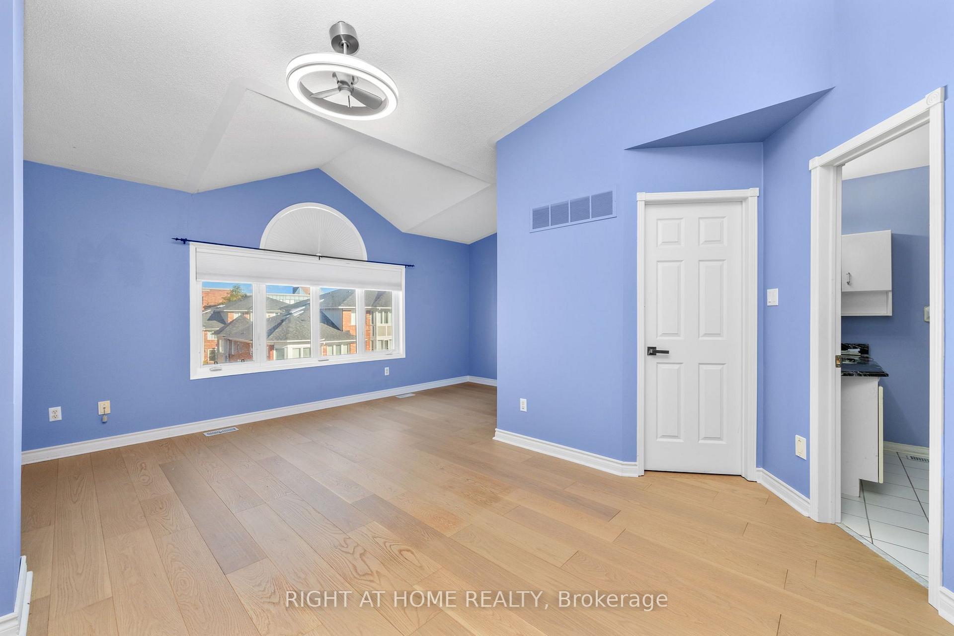 Photo 23 of Unit 176, 18 Clark Avenue W, Vaughan, Crestwood-Springfarm-Yorkhill — HOMEH
