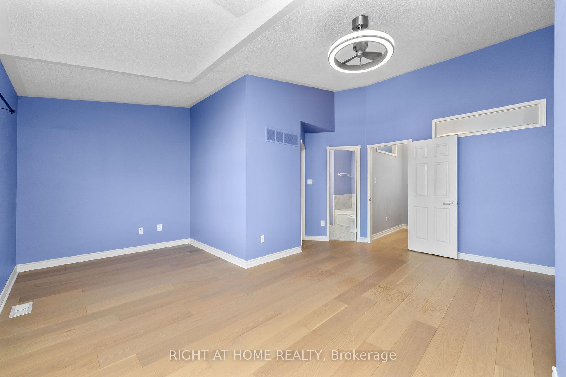 Photo 24 of Unit 176, 18 Clark Avenue W, Vaughan, Crestwood-Springfarm-Yorkhill — HOMEH