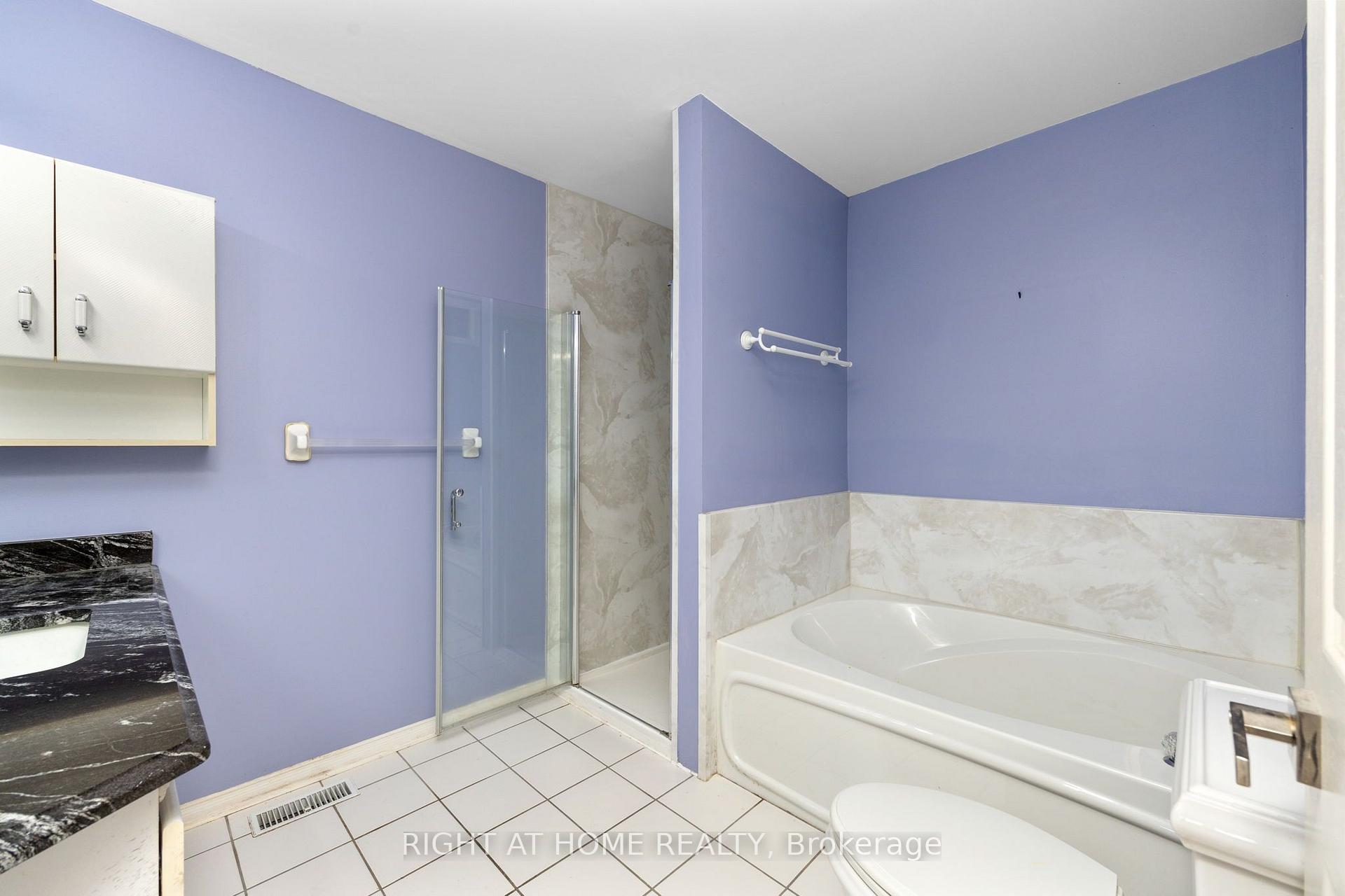 Photo 26 of Unit 176, 18 Clark Avenue W, Vaughan, Crestwood-Springfarm-Yorkhill — HOMEH