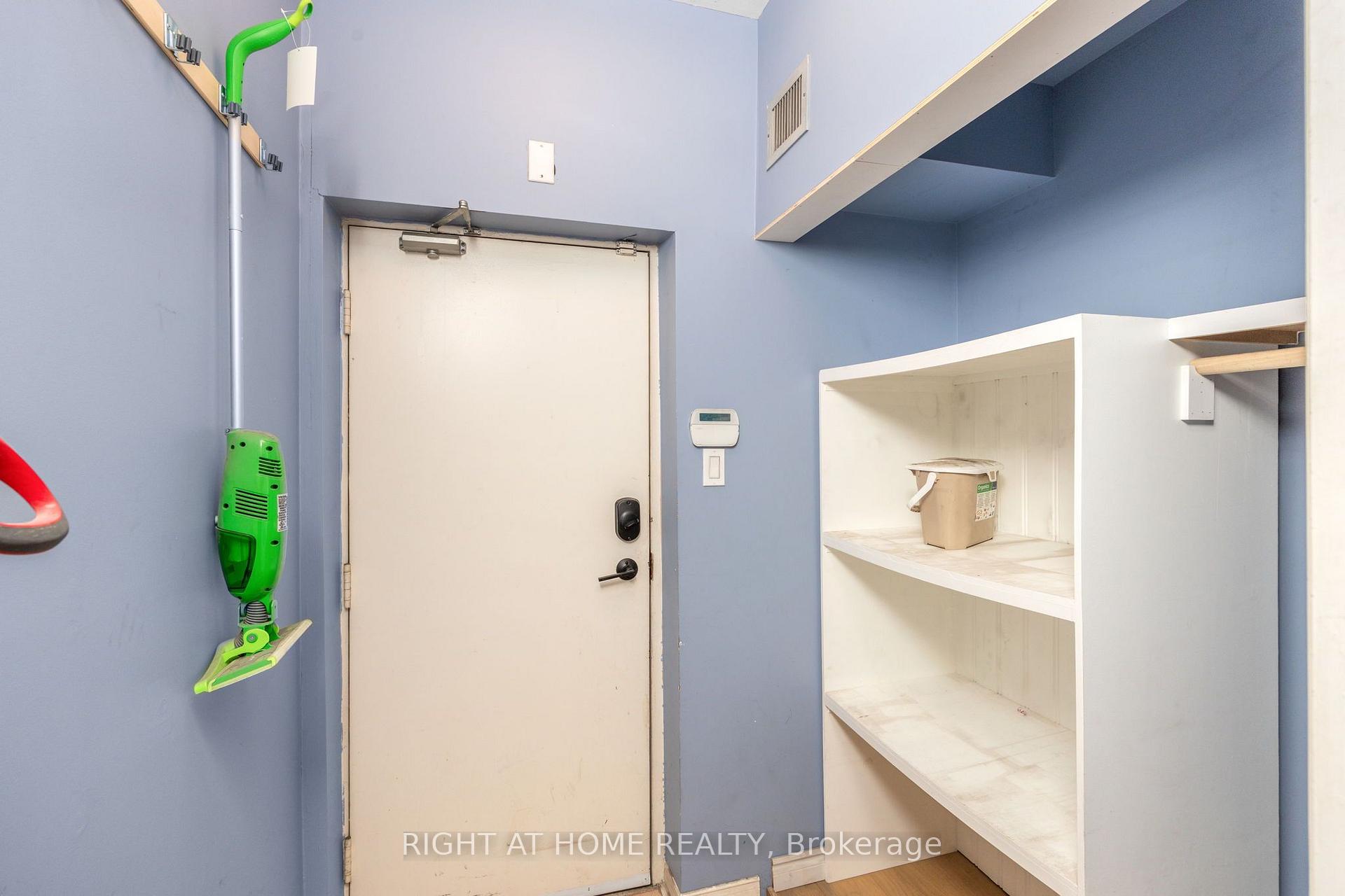 Photo 30 of Unit 176, 18 Clark Avenue W, Vaughan, Crestwood-Springfarm-Yorkhill — HOMEH