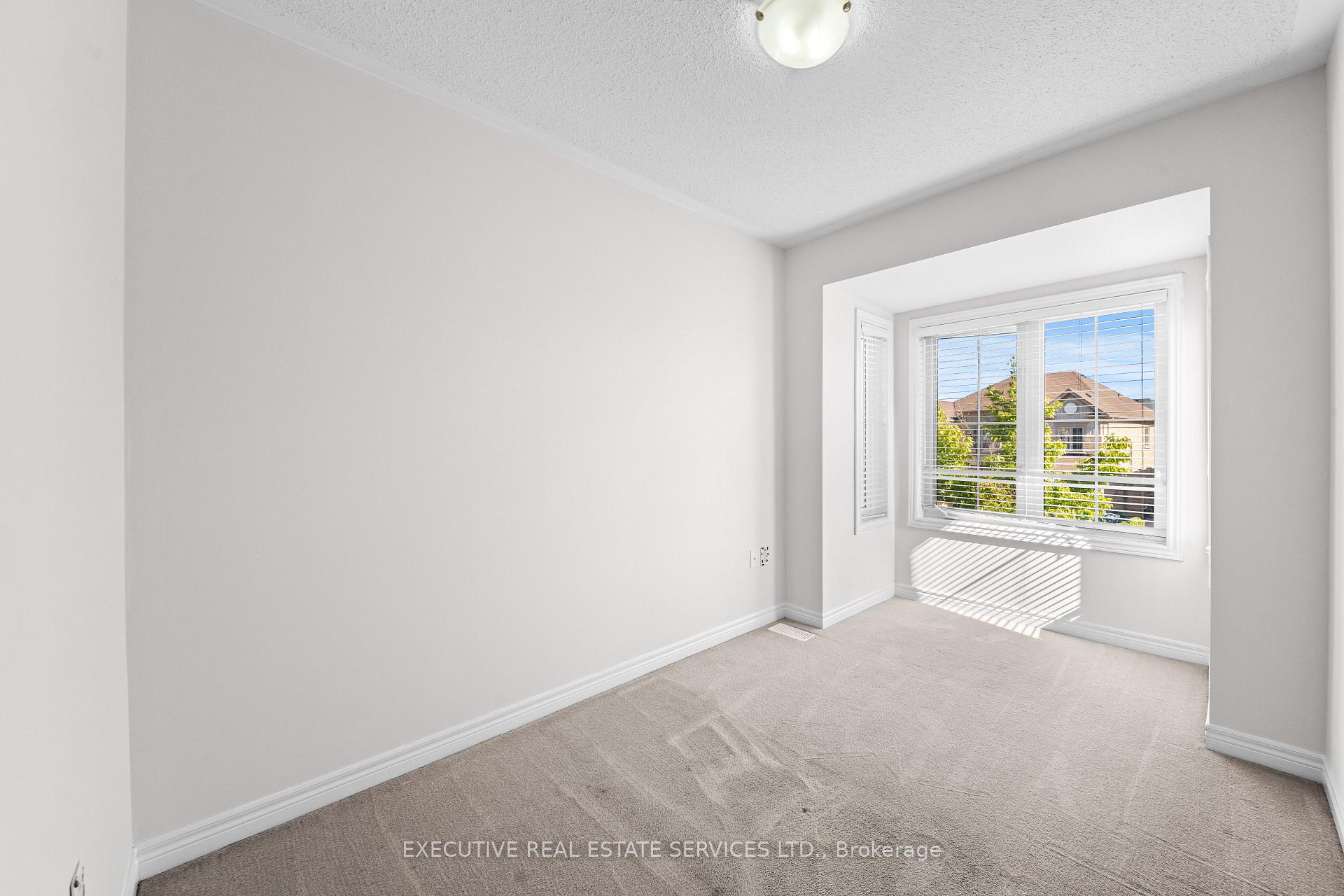 Photo 33 of 52 Bernadino Street, Brampton, Bram East — HOMEH