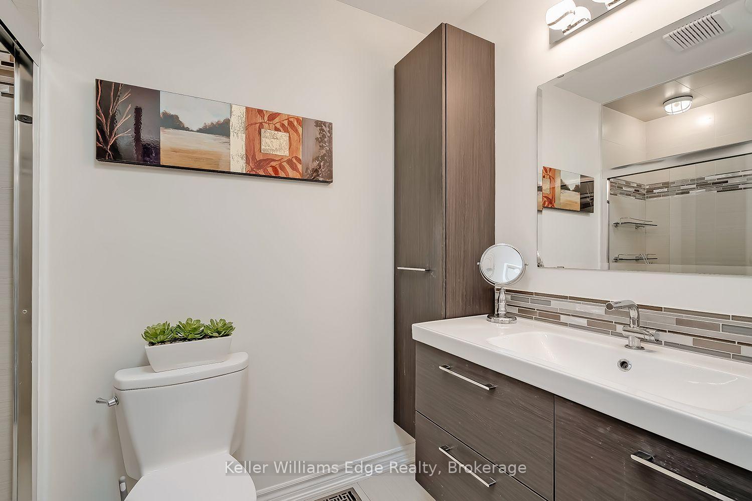 Photo 34 of 46 Sunnycroft Court W, Hamilton, Waterdown — HOMEH