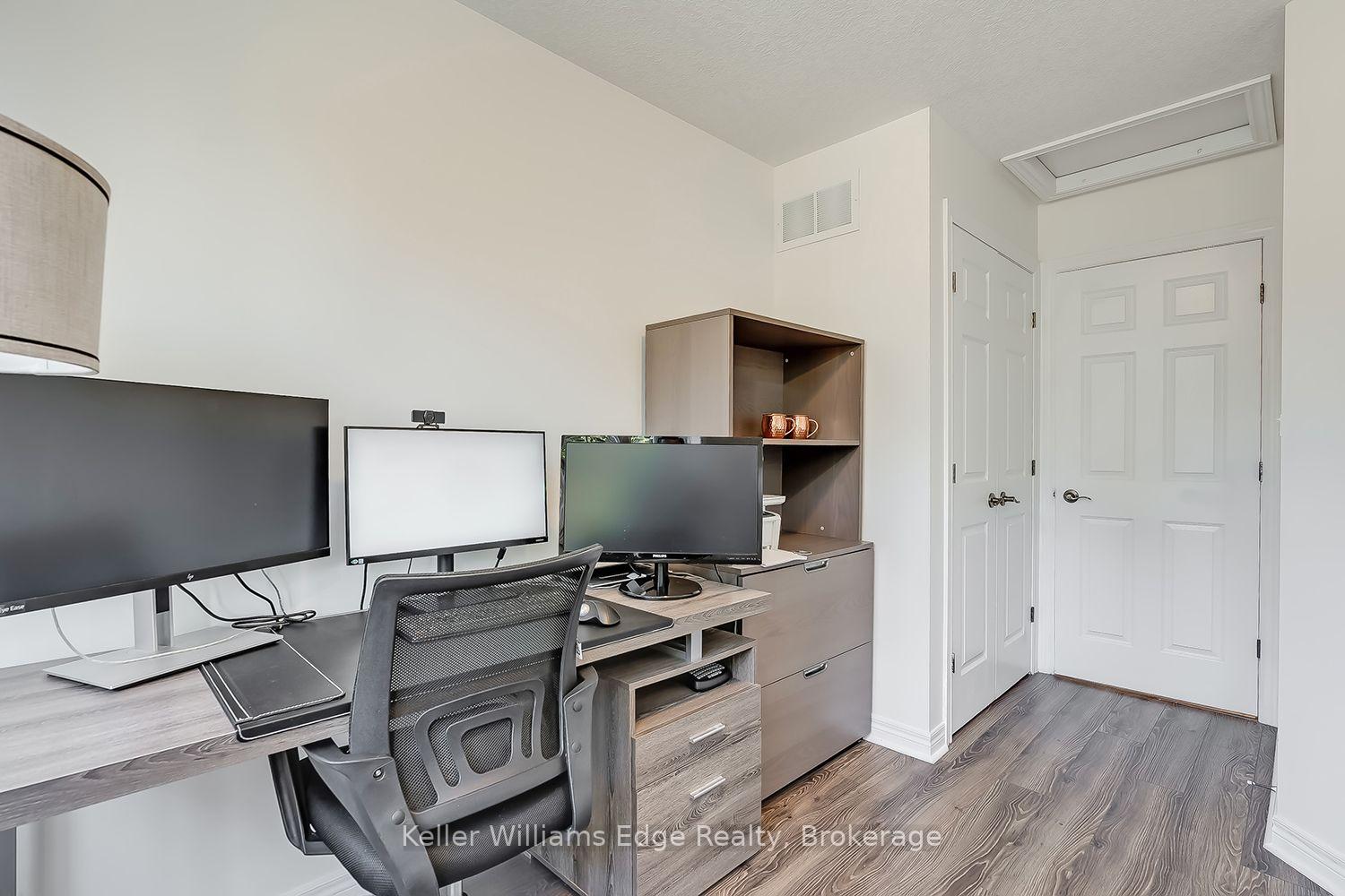 Photo 39 of 46 Sunnycroft Court W, Hamilton, Waterdown — HOMEH