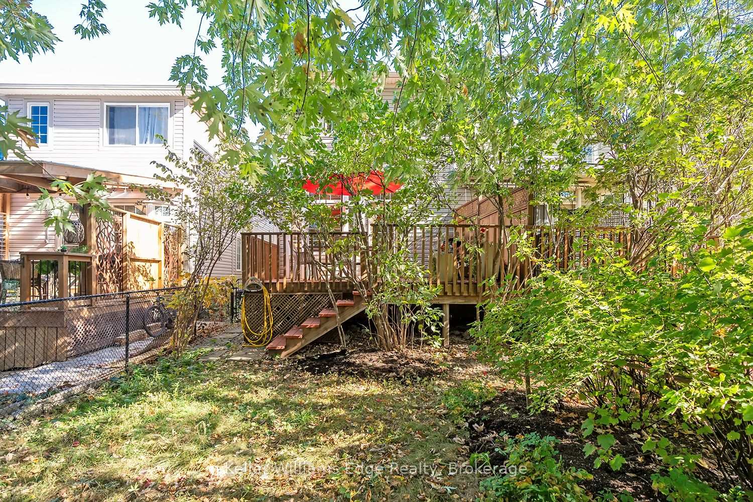 Photo 49 of 46 Sunnycroft Court W, Hamilton, Waterdown — HOMEH