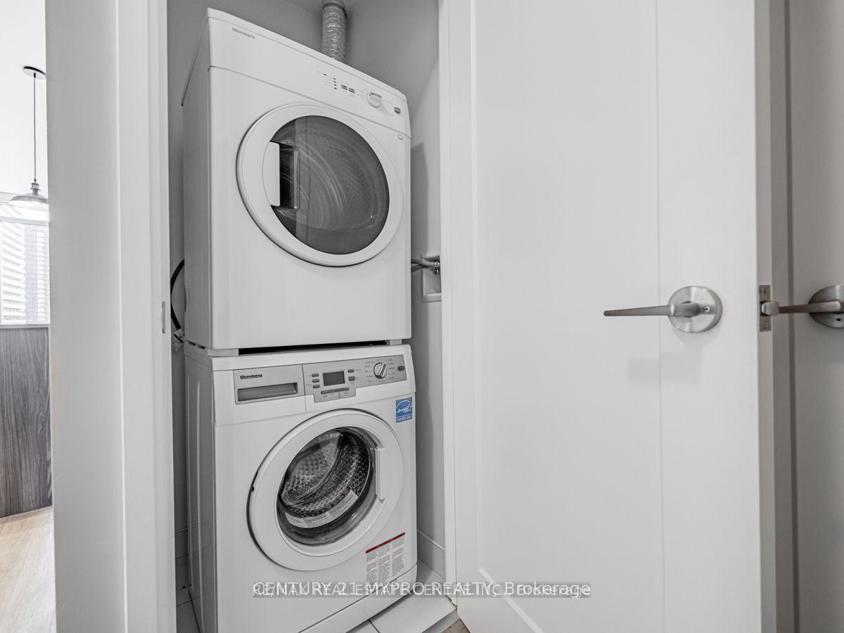 Photo 17 of Unit 901W, 27 Bathurst Street, Toronto, Waterfront Communities — HOMEH