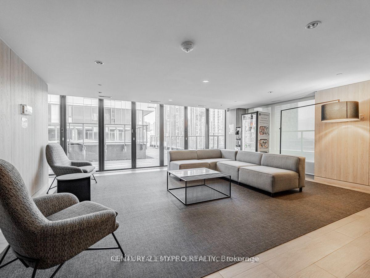 Photo 19 of Unit 901W, 27 Bathurst Street, Toronto, Waterfront Communities — HOMEH