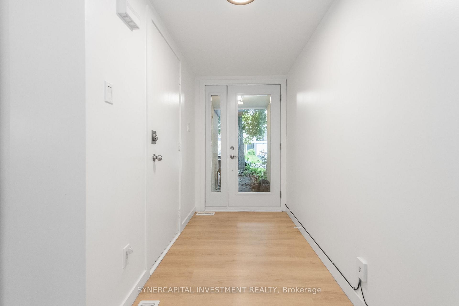 Photo 4 of 50 Tybalt Crescent, Ottawa, Westcliffe Estates — HOMEH
