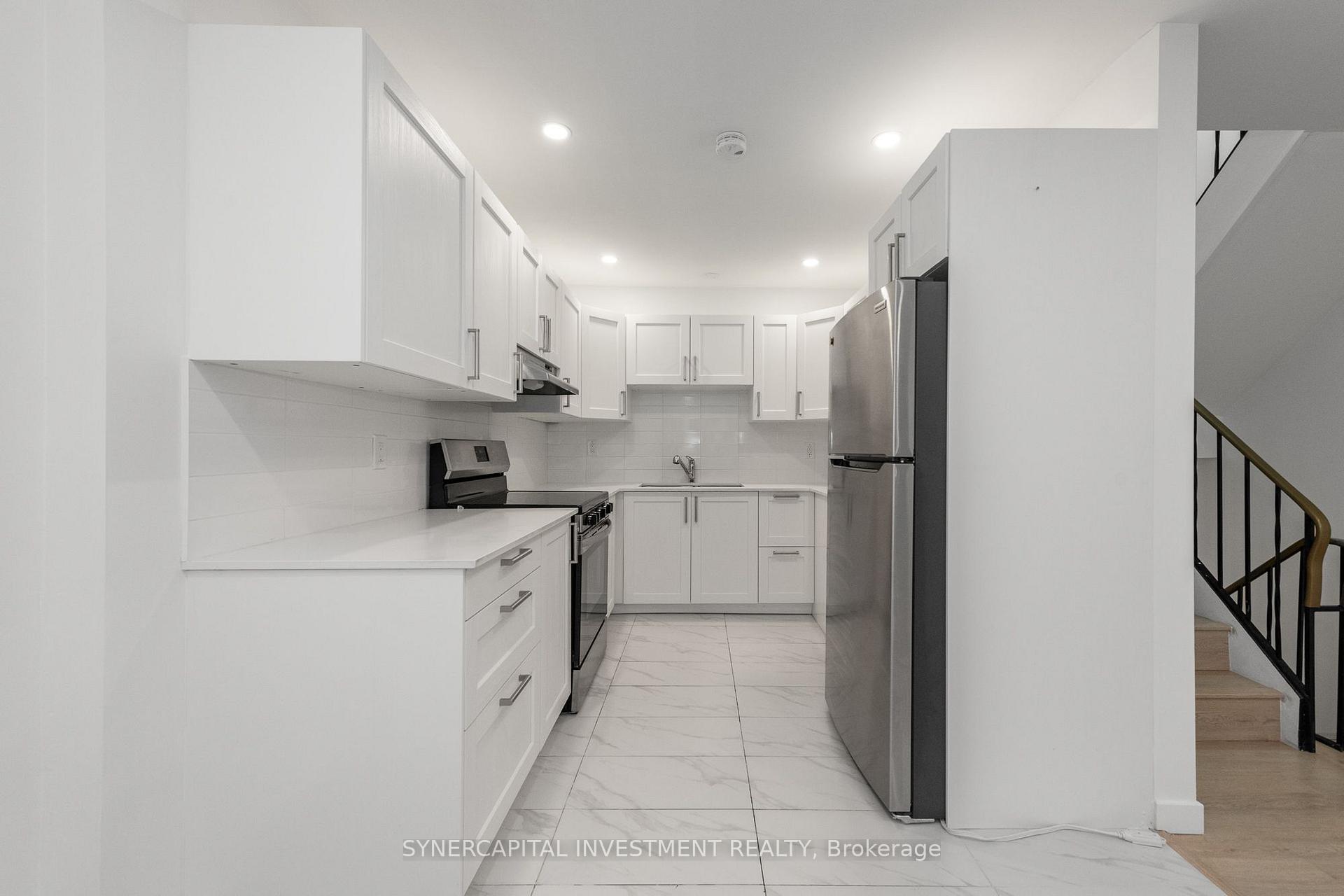 Photo 10 of 50 Tybalt Crescent, Ottawa, Westcliffe Estates — HOMEH