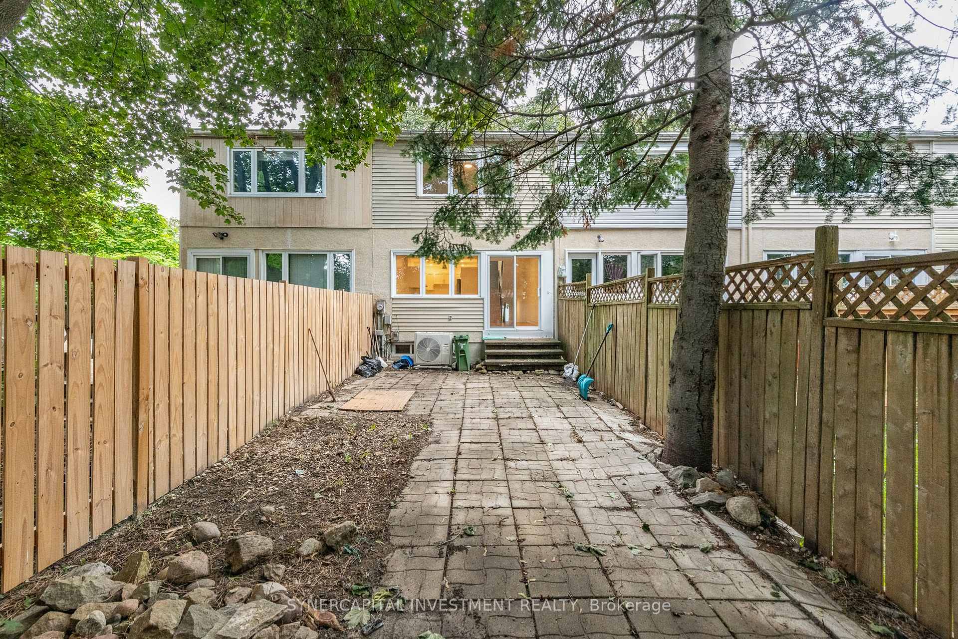 Photo 27 of 50 Tybalt Crescent, Ottawa, Westcliffe Estates — HOMEH