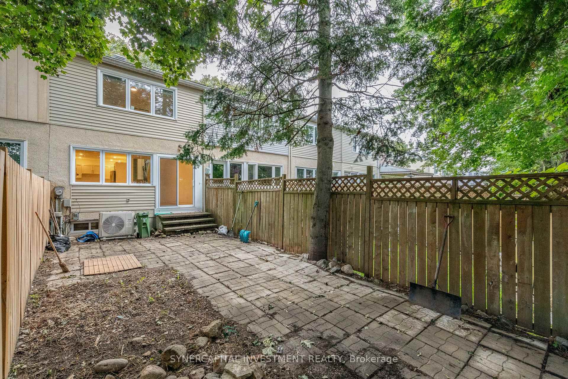 Photo 28 of 50 Tybalt Crescent, Ottawa, Westcliffe Estates — HOMEH
