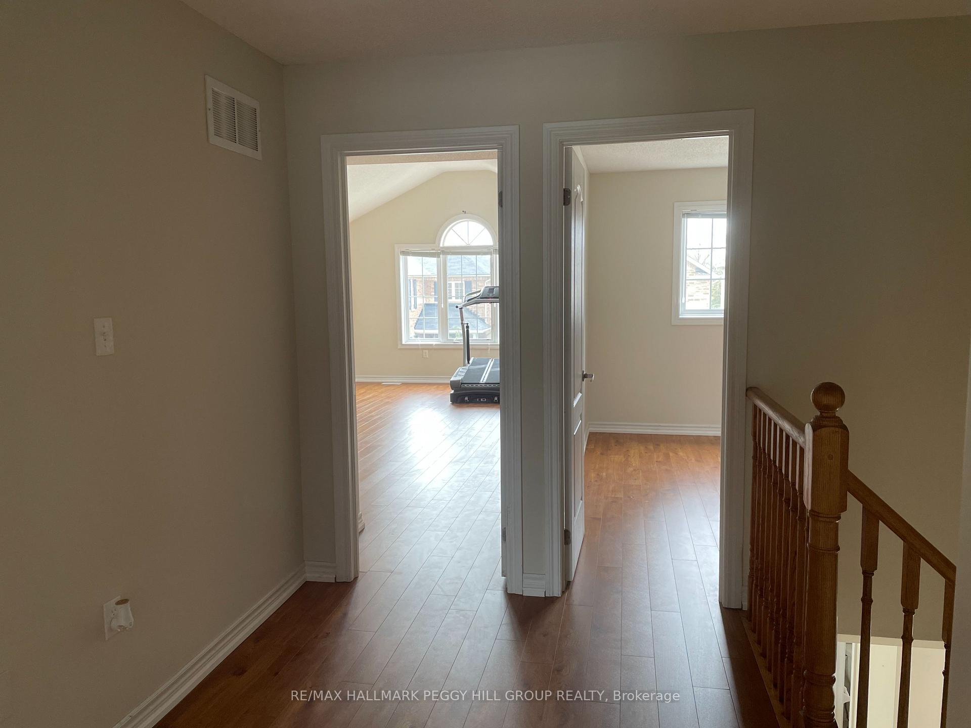 Photo 3 of 20 Crew Court, Barrie, Ardagh — HOMEH