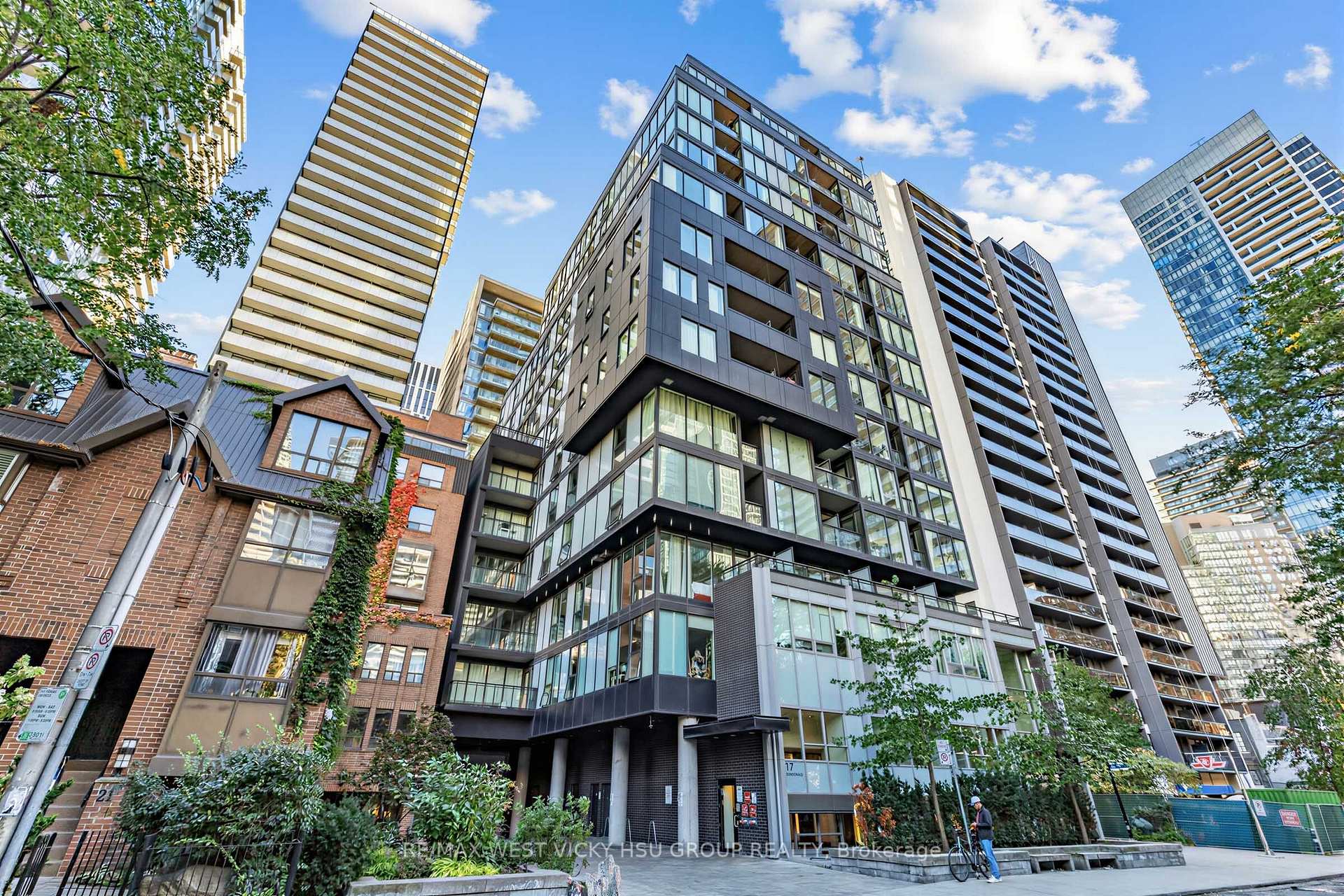 Photo of Unit 305, 17 Dundonald Street