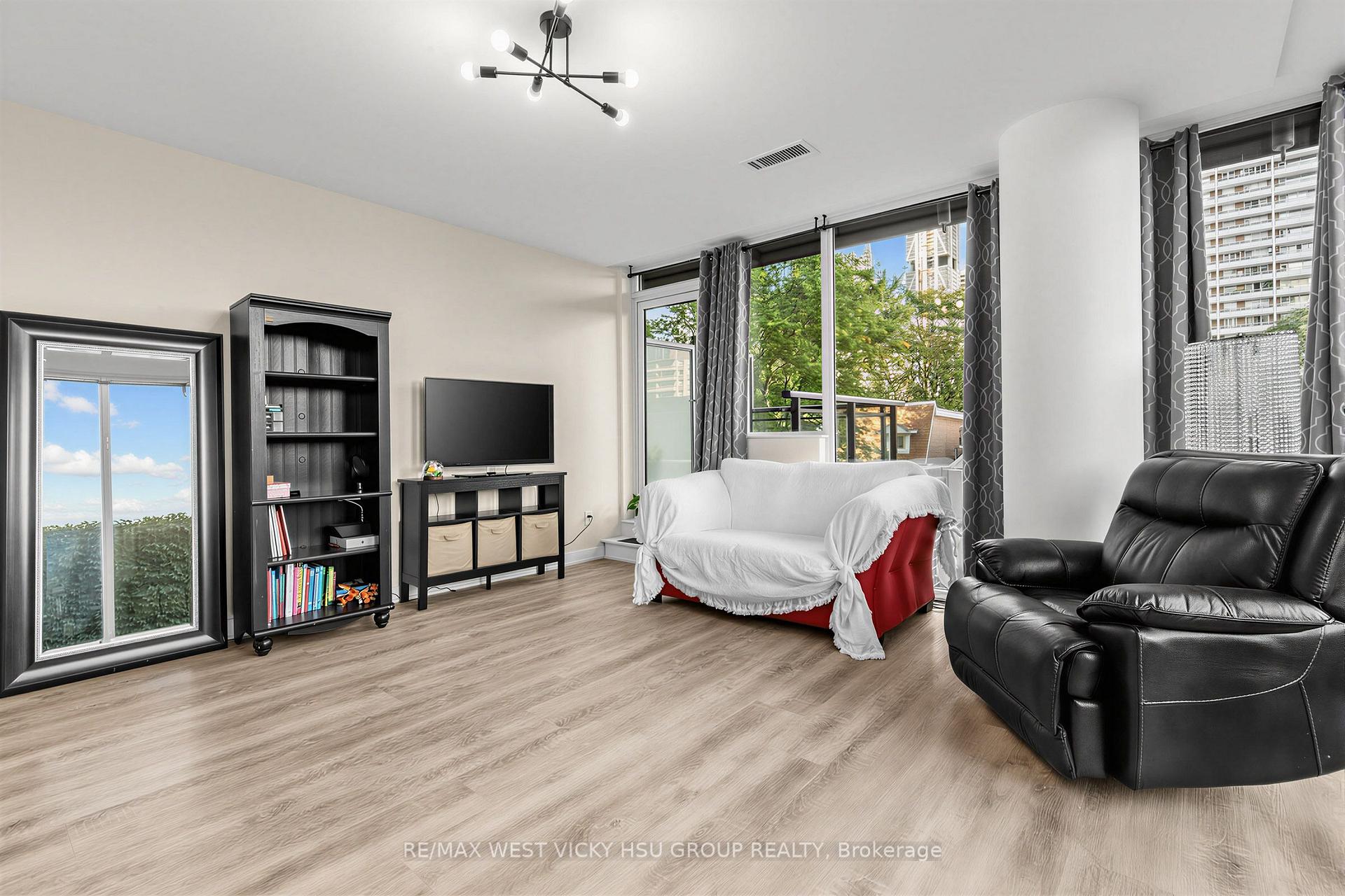 Photo 10 of Unit 305, 17 Dundonald Street, Toronto, Church-Yonge Corridor — HOMEH
