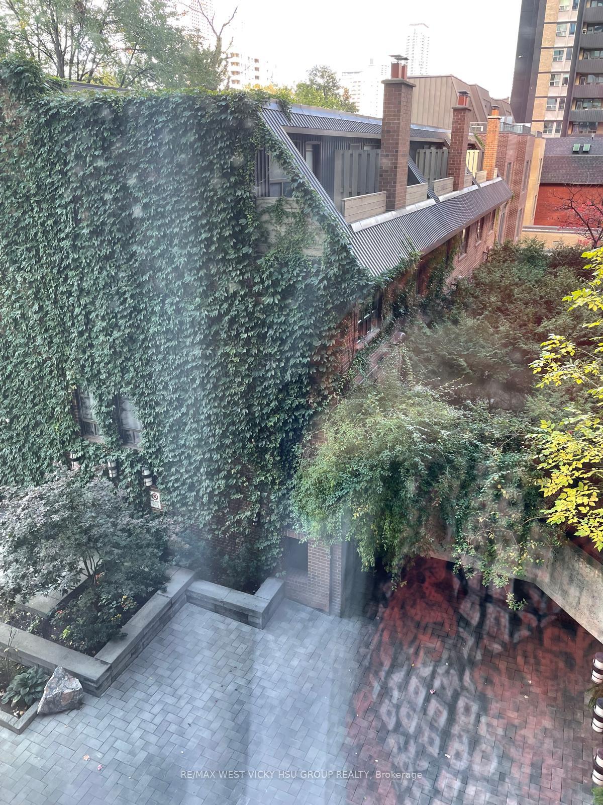 Photo 32 of Unit 305, 17 Dundonald Street, Toronto, Church-Yonge Corridor — HOMEH