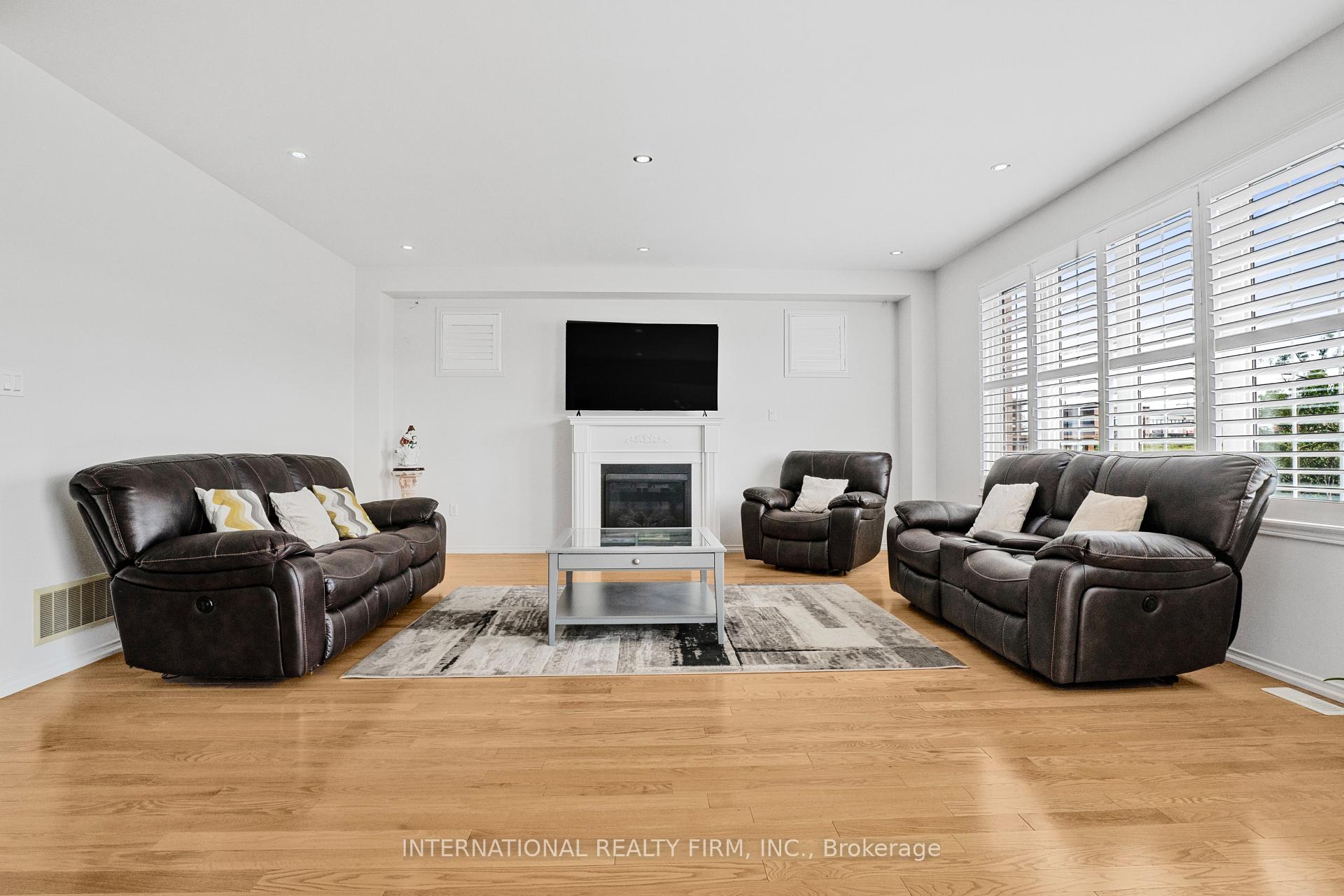 Photo 7 of 2537 Snow Knight Drive, Oshawa, Windfields — HOMEH