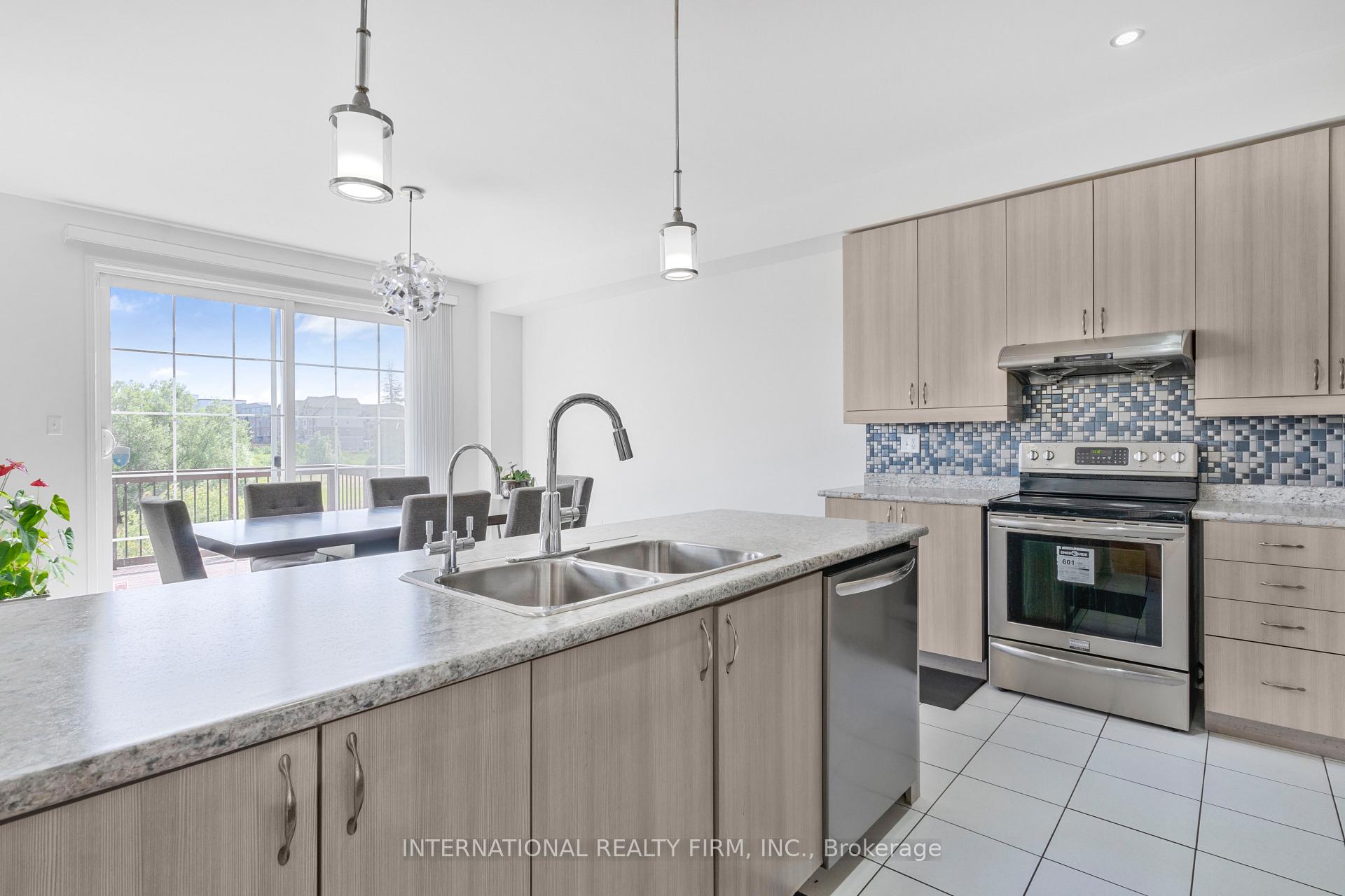 Photo 11 of 2537 Snow Knight Drive, Oshawa, Windfields — HOMEH