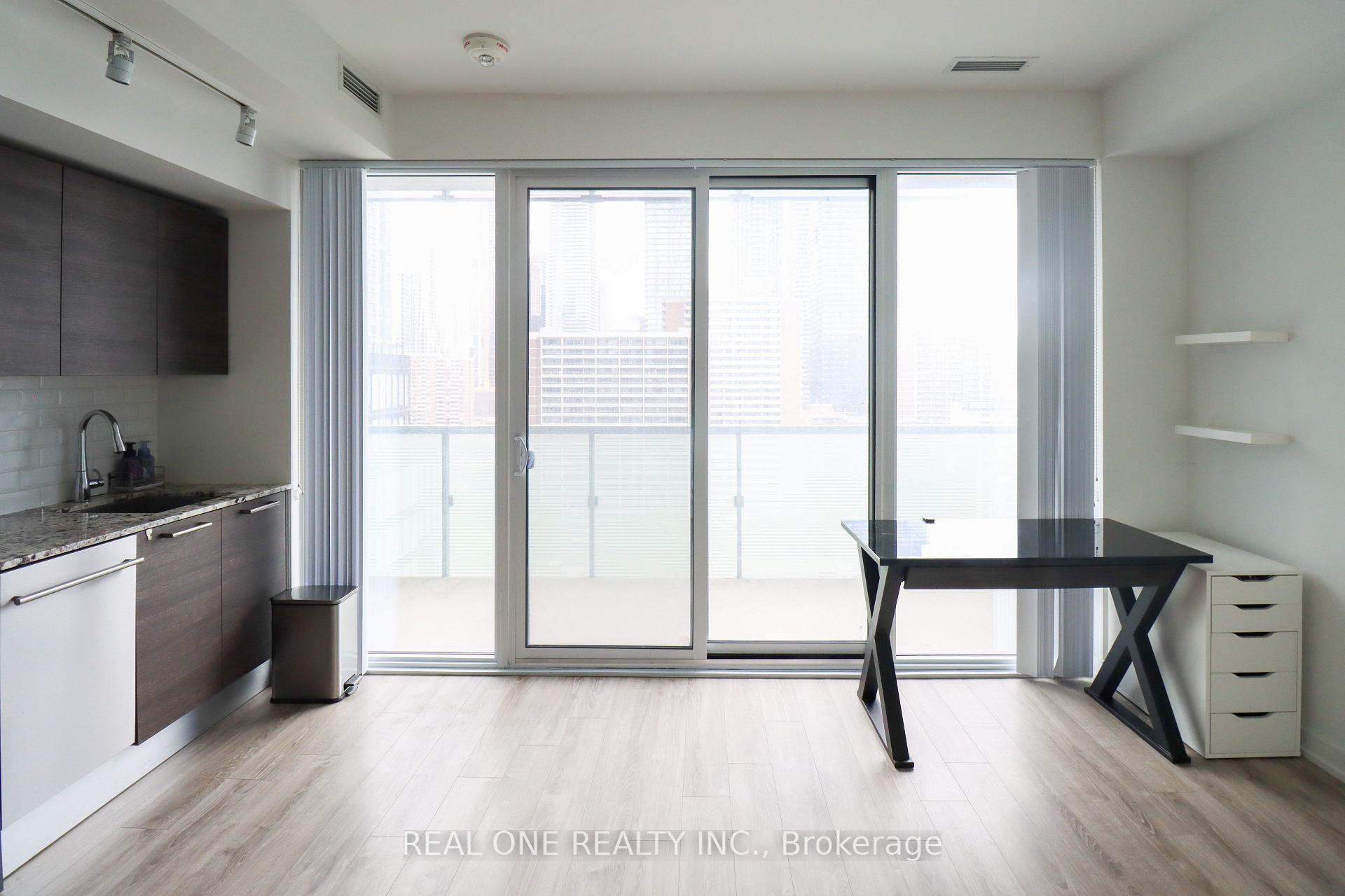 Photo 5 of Unit 1908, 28 Wellesley Street E, Toronto, Church-Yonge Corridor — HOMEH