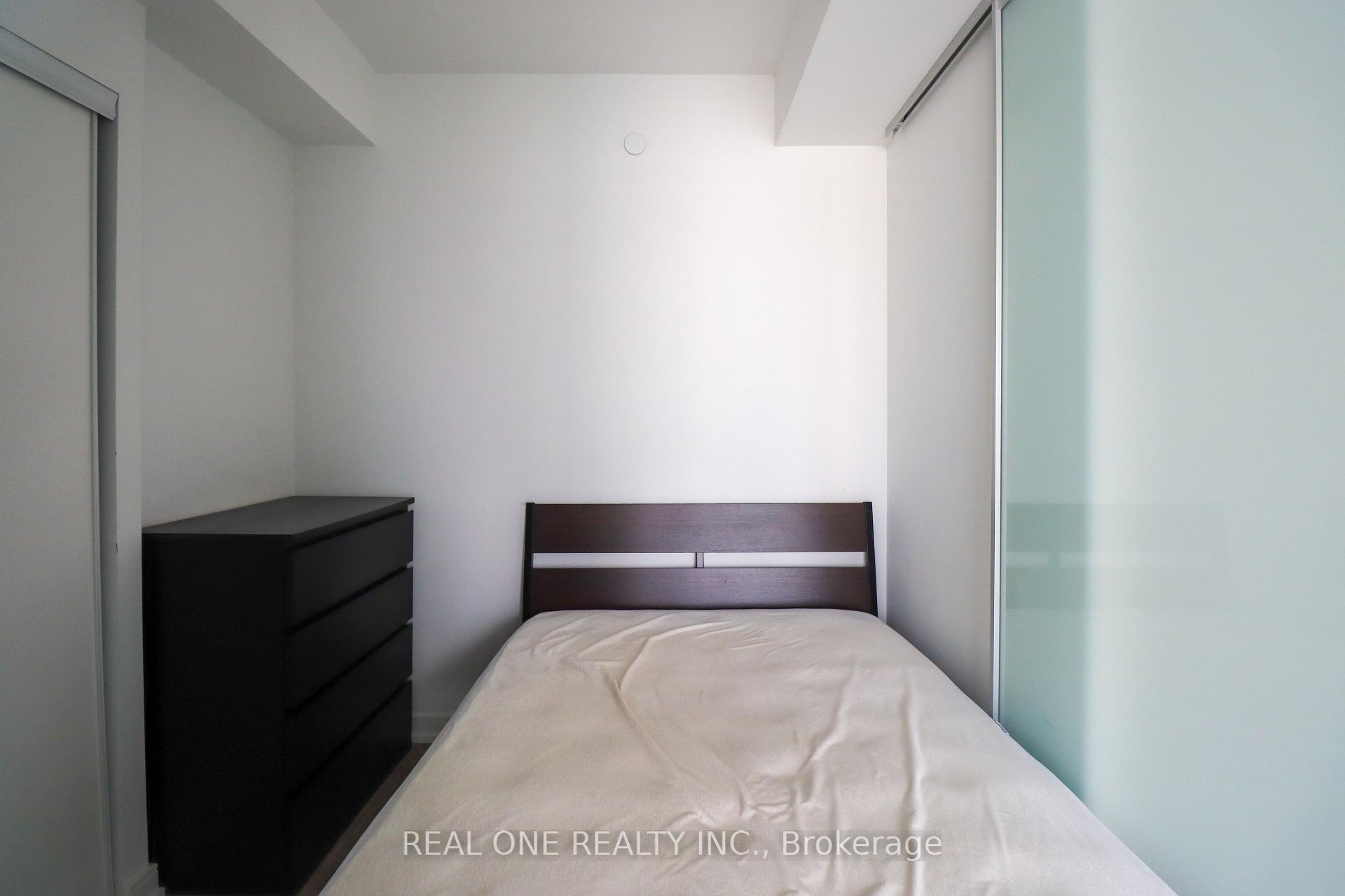 Photo 9 of Unit 1908, 28 Wellesley Street E, Toronto, Church-Yonge Corridor — HOMEH