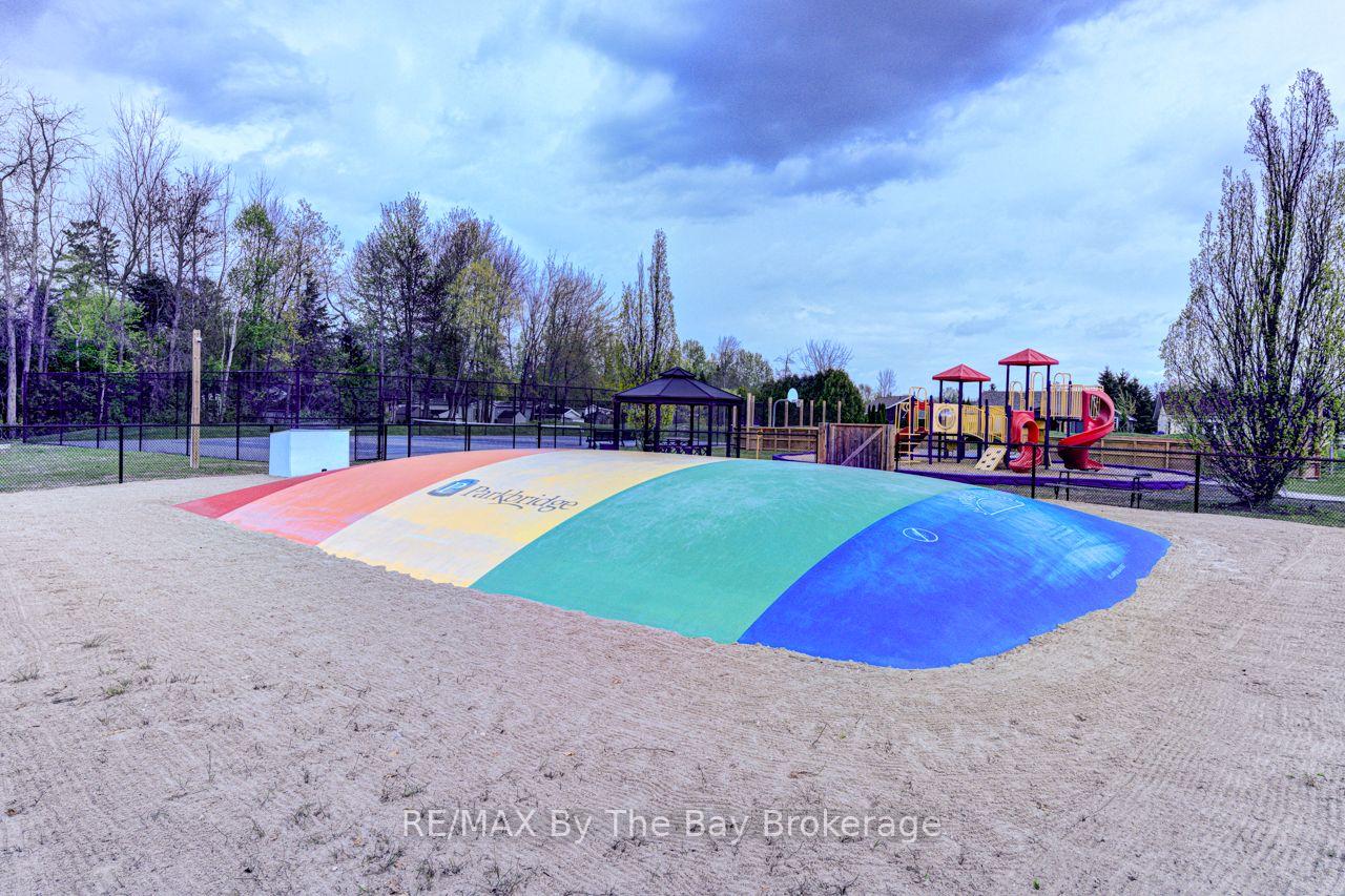 Photo 20 of Unit 242, 85 Theme Park Drive, Wasaga Beach — HOMEH