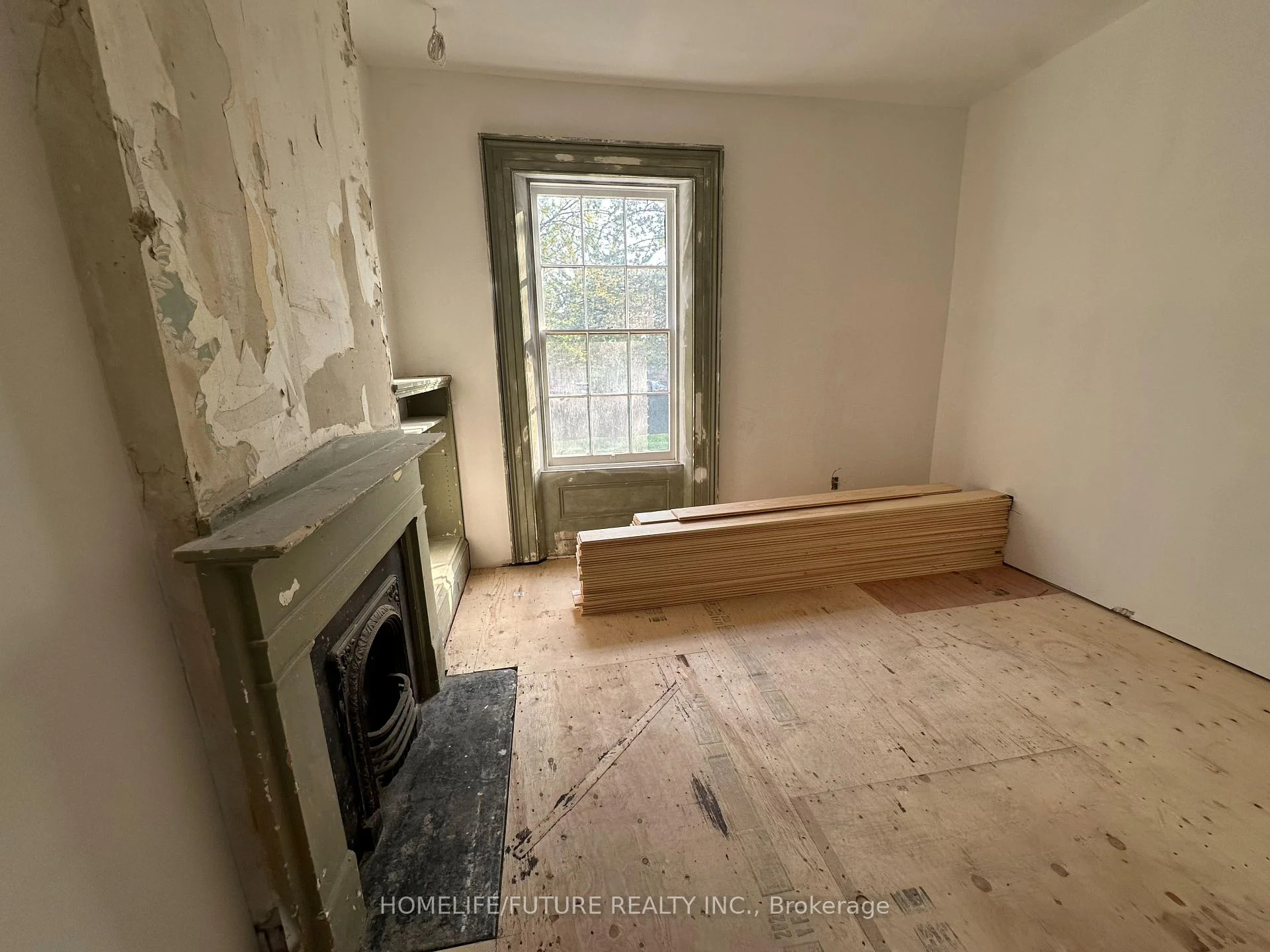 Photo 18 of 64 King Street, North York, Weston — HOMEH