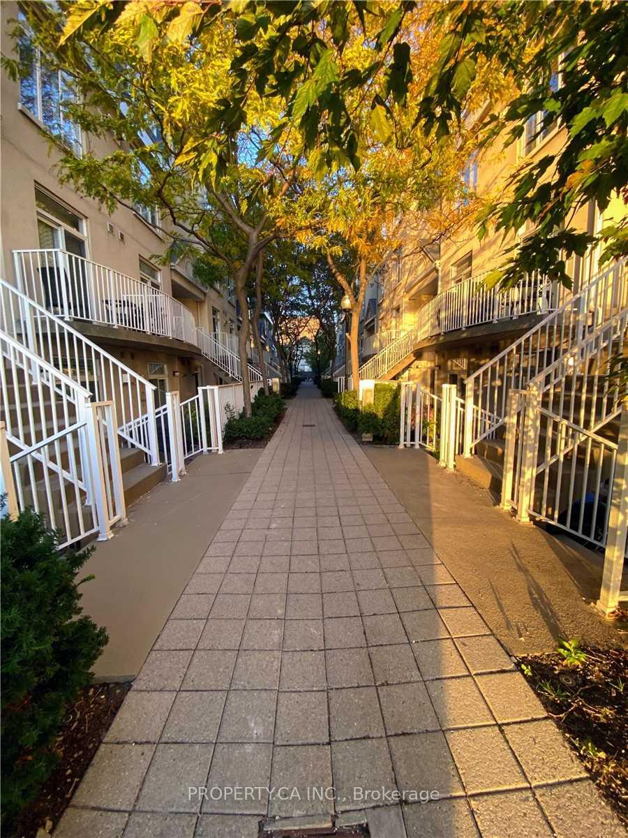 Photo 5 of Unit 178, 28 Stadium Road, Toronto, Niagara — HOMEH