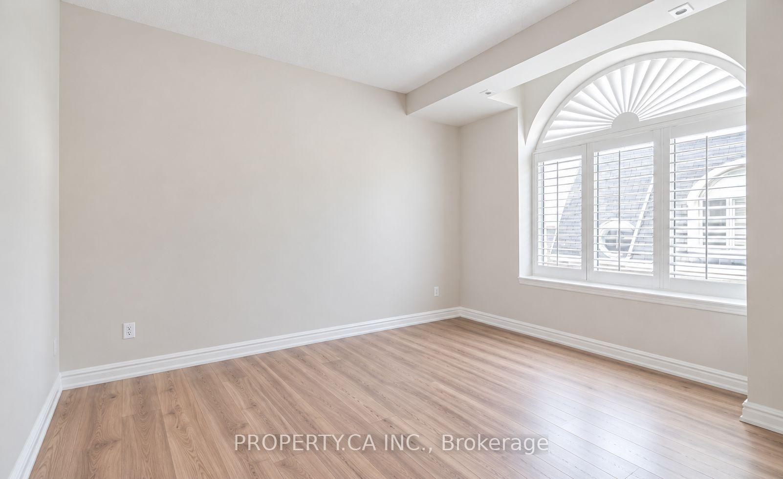 Photo 18 of Unit 178, 28 Stadium Road, Toronto, Niagara — HOMEH