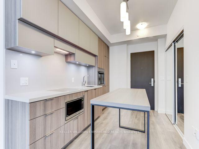Photo 6 of Unit 2103, 8 Eglinton Avenue E, Toronto, Mount Pleasant West — HOMEH