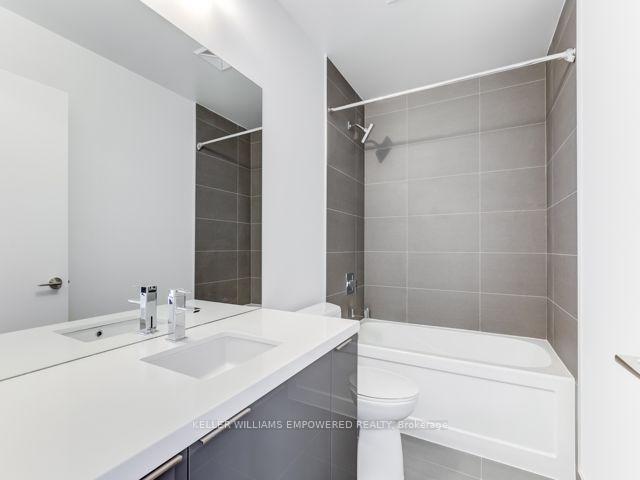 Photo 13 of Unit 2103, 8 Eglinton Avenue E, Toronto, Mount Pleasant West — HOMEH