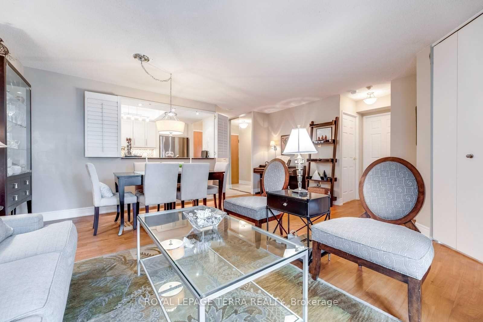 Photo 3 of Unit 201, 300 Webb Drive, Mississauga, City Centre — HOMEH