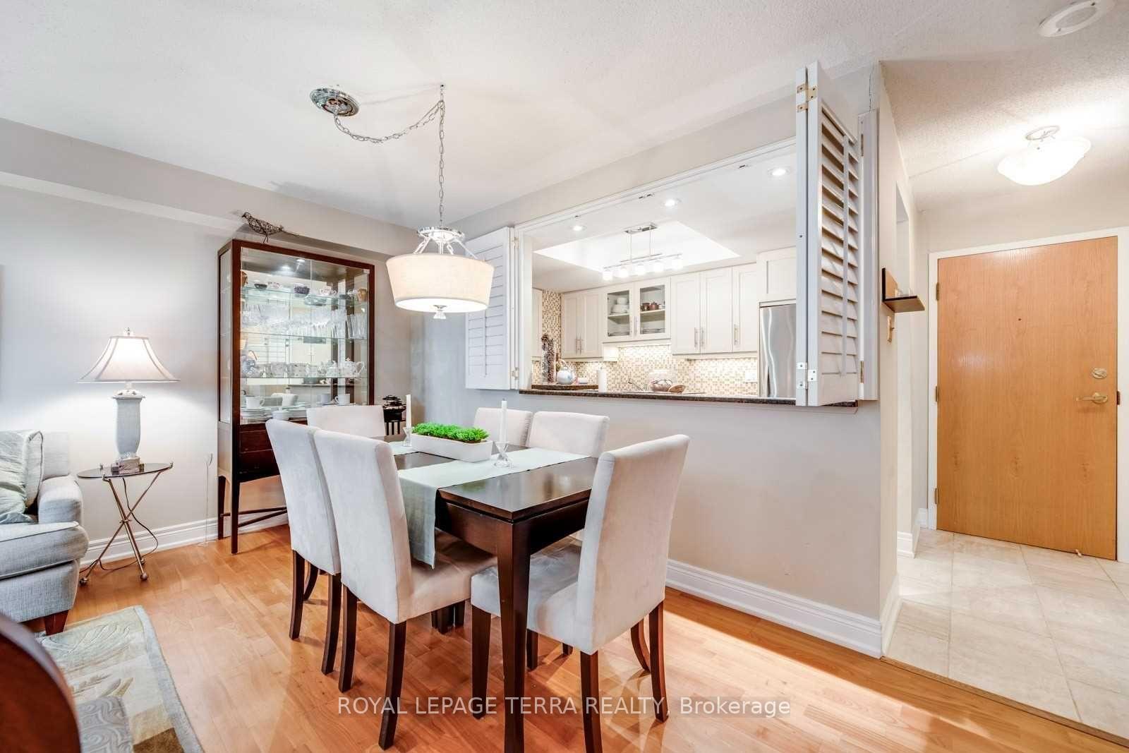 Photo 7 of Unit 201, 300 Webb Drive, Mississauga, City Centre — HOMEH